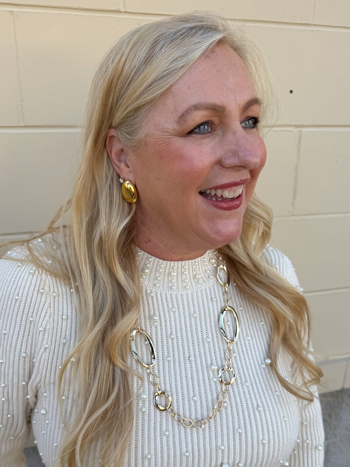 [Brenda Grands] Statement Dome Studs - The Pink Pineapple 850