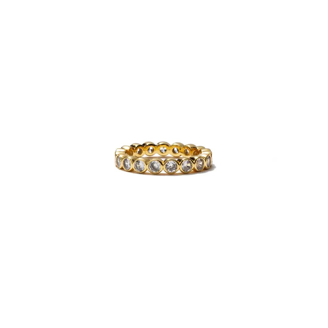 Gold tennis ring with cubic zirconia