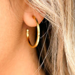 [Brenda Grands] Thin Hammered Hoops Mini - The Pink Pineapple 850