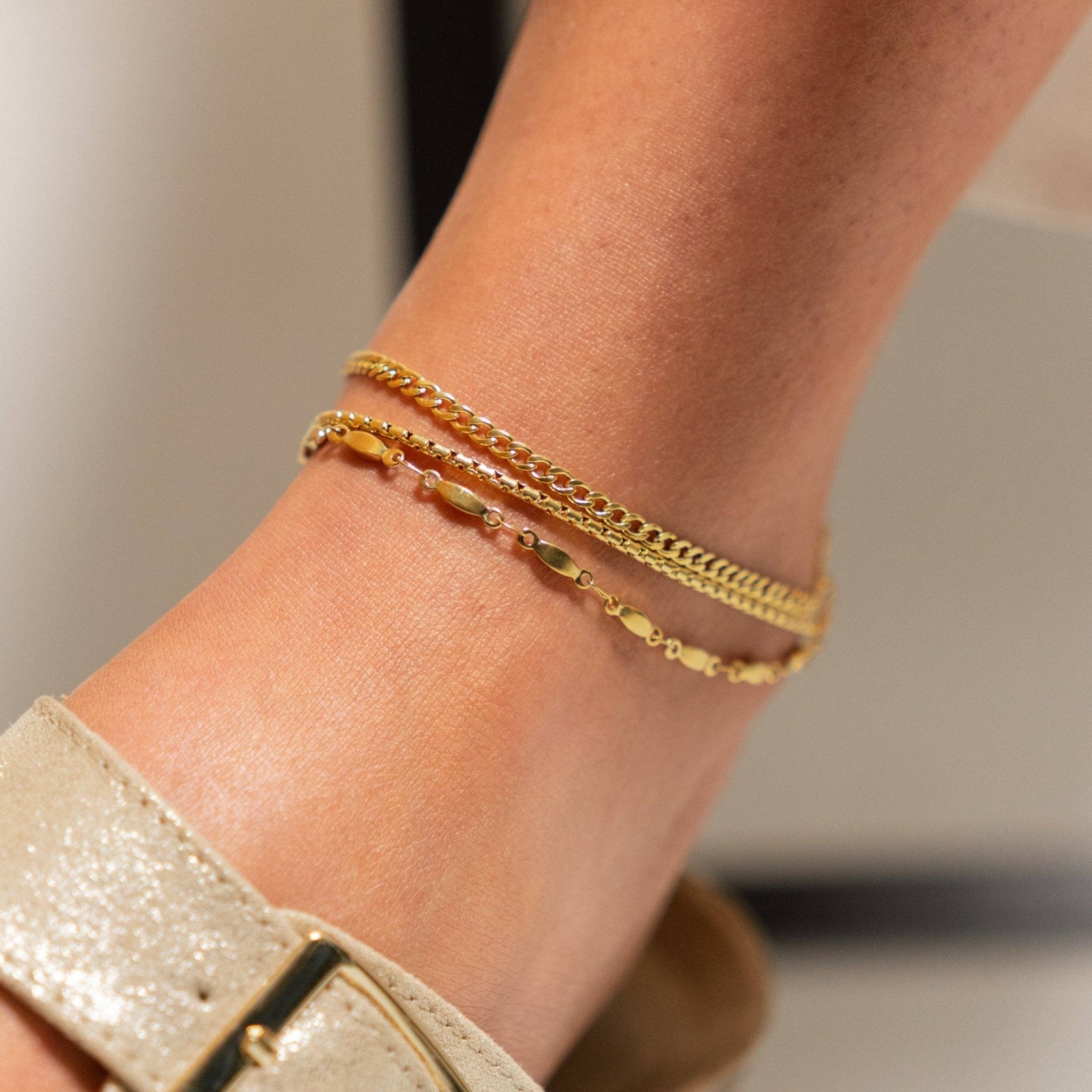 [Brenda Grands] Waterproof Gold Triple Anklet - The Pink Pineapple 850