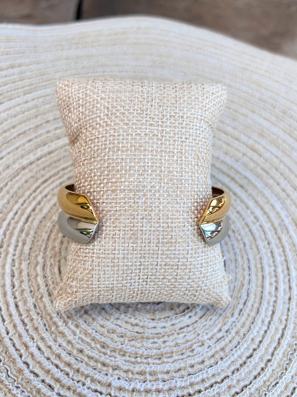 [Brenda Grands] Waterproof Twin - Tone Cuff - The Pink Pineapple 850