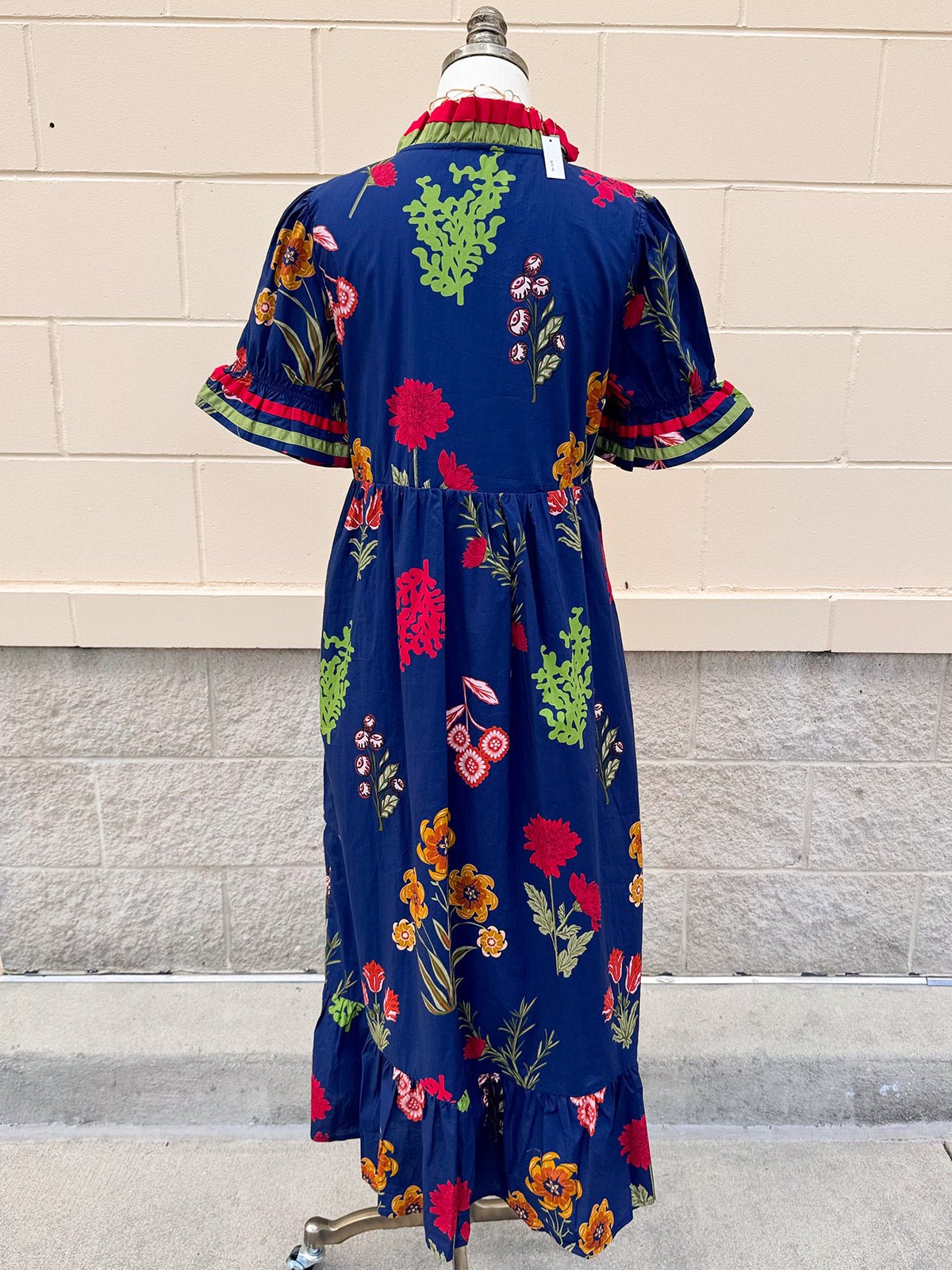 Bright Side Maxi Dress - The Pink Pineapple 850