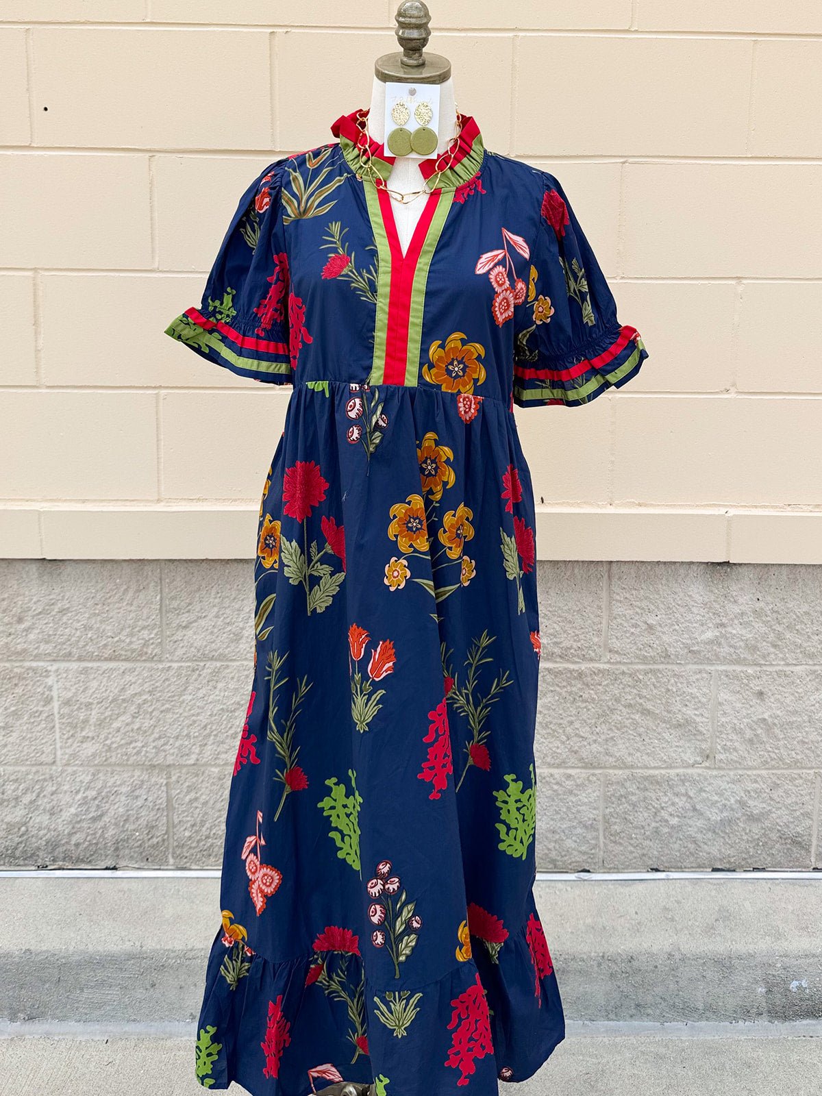 Bright Side Maxi Dress - The Pink Pineapple 850