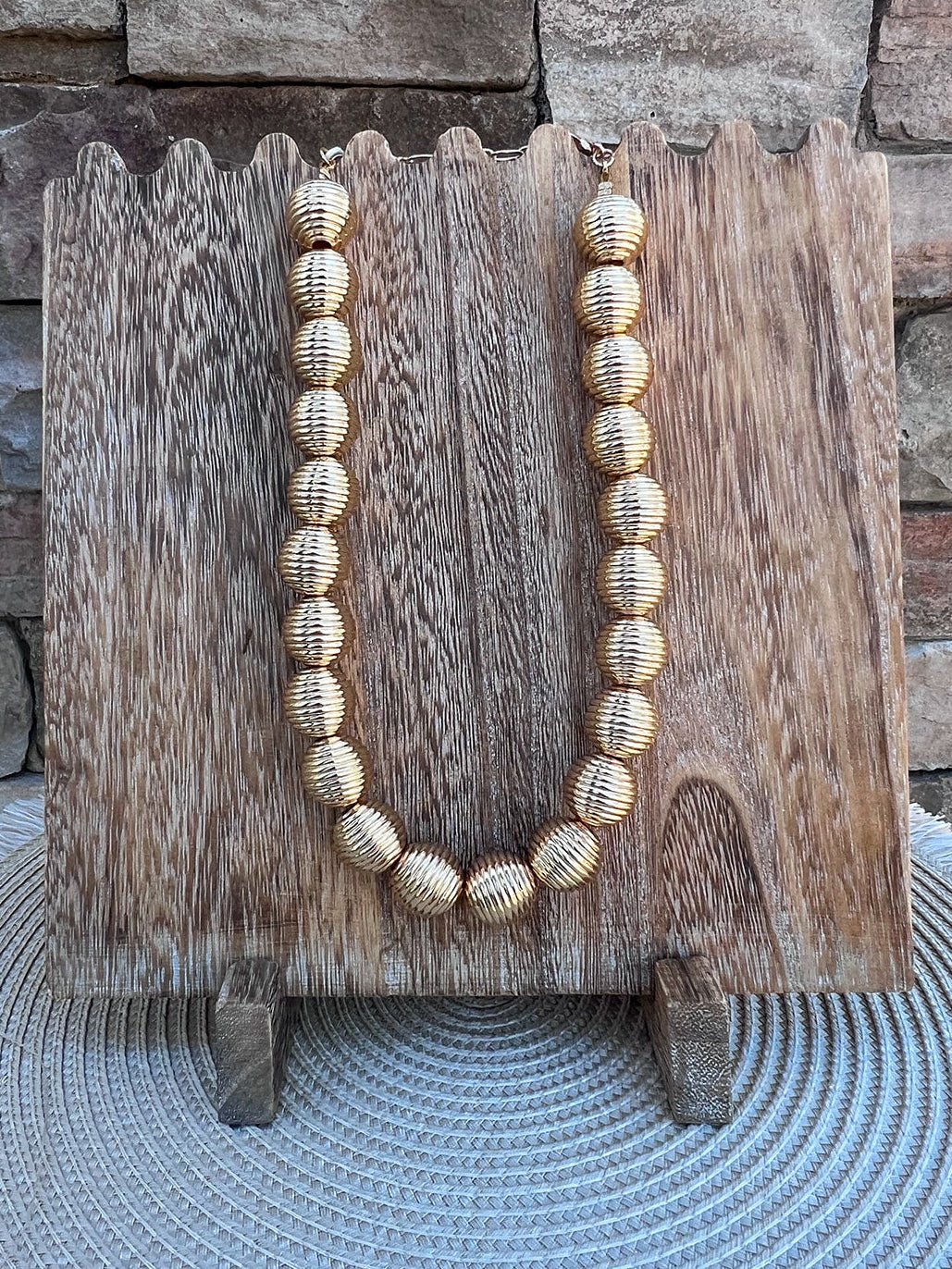 Brushed Gold Big Ball Necklace - The Pink Pineapple 850