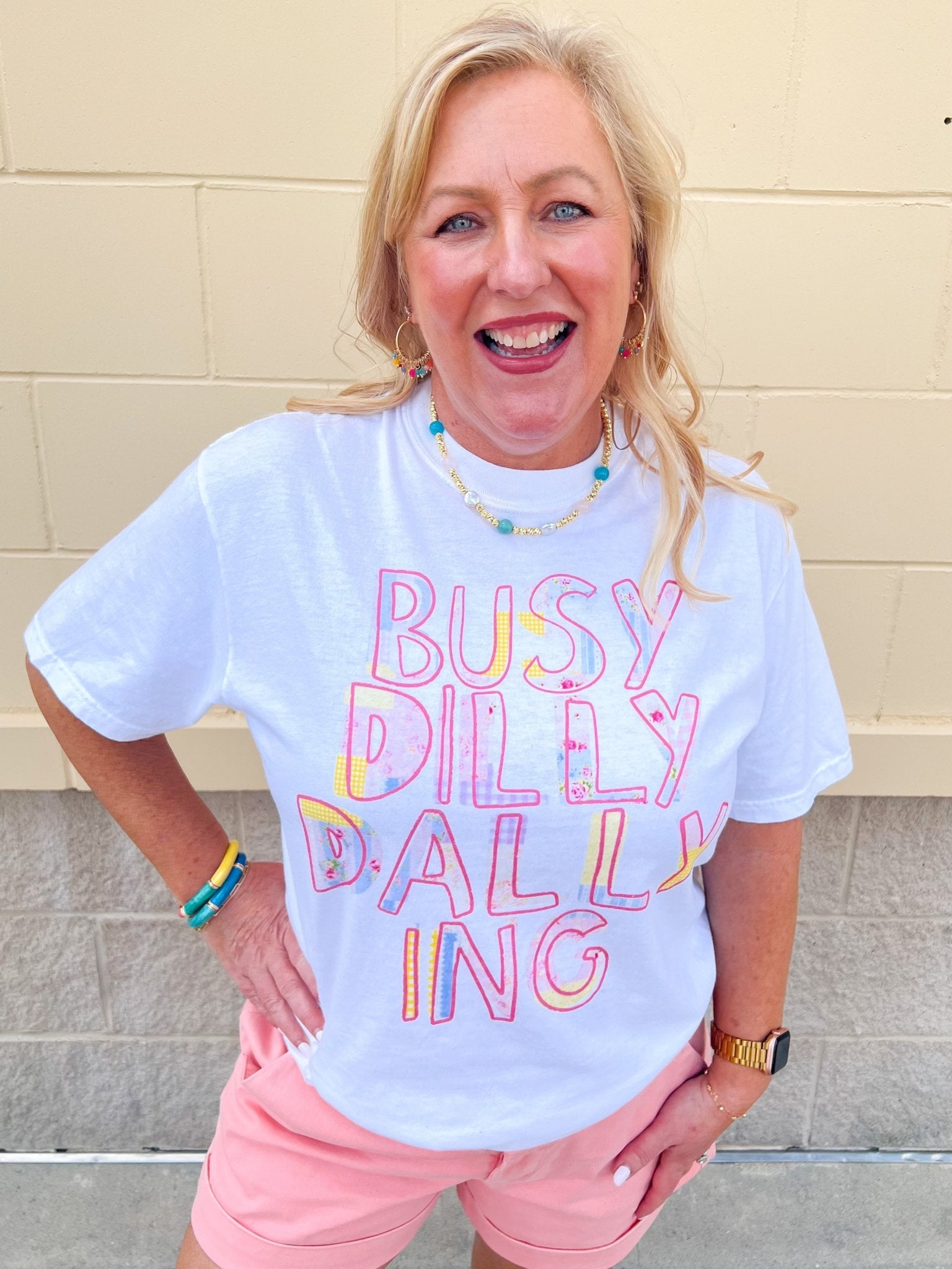 Busy Dilly Dally Days Tee - The Pink Pineapple 850