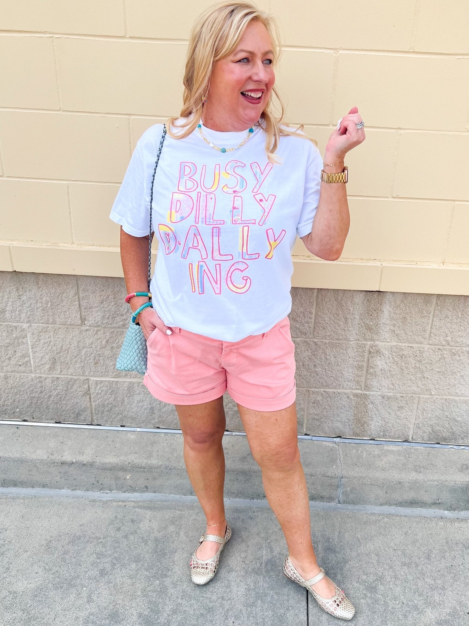Busy Dilly Dally Days Tee - The Pink Pineapple 850