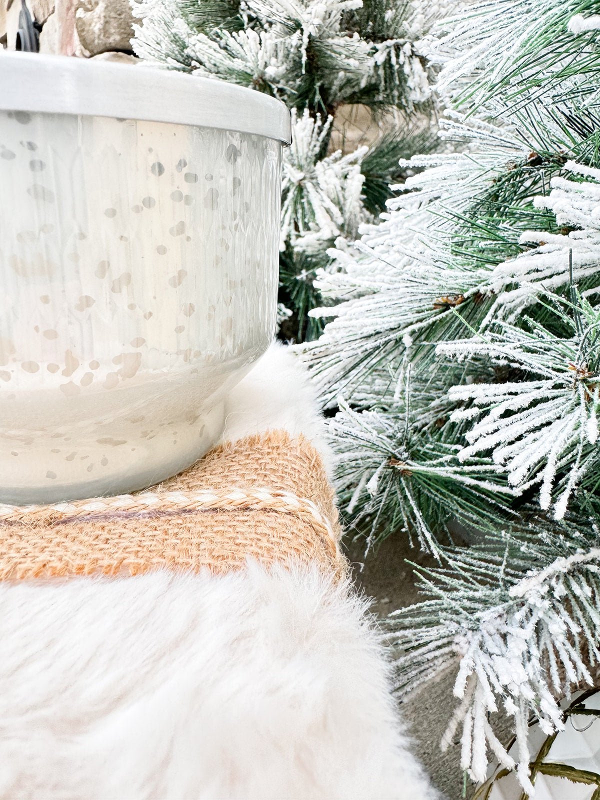 Capri Blue Chestnut Embers Mercury Inverted Jar 10oz - The Pink Pineapple 850