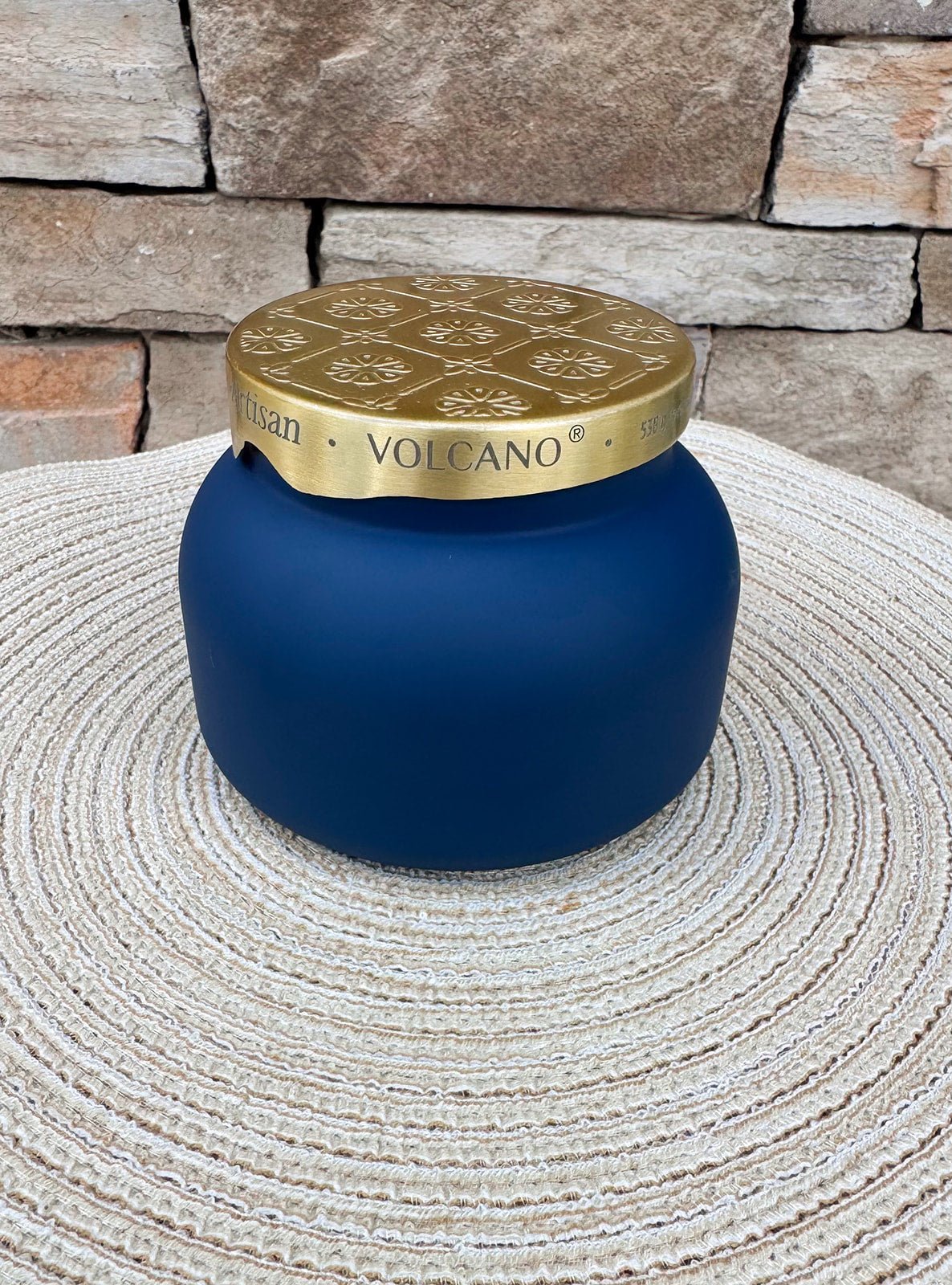 [Capri Blue] Volcano Terrazza Velluto Signature Candle - The Pink Pineapple 850