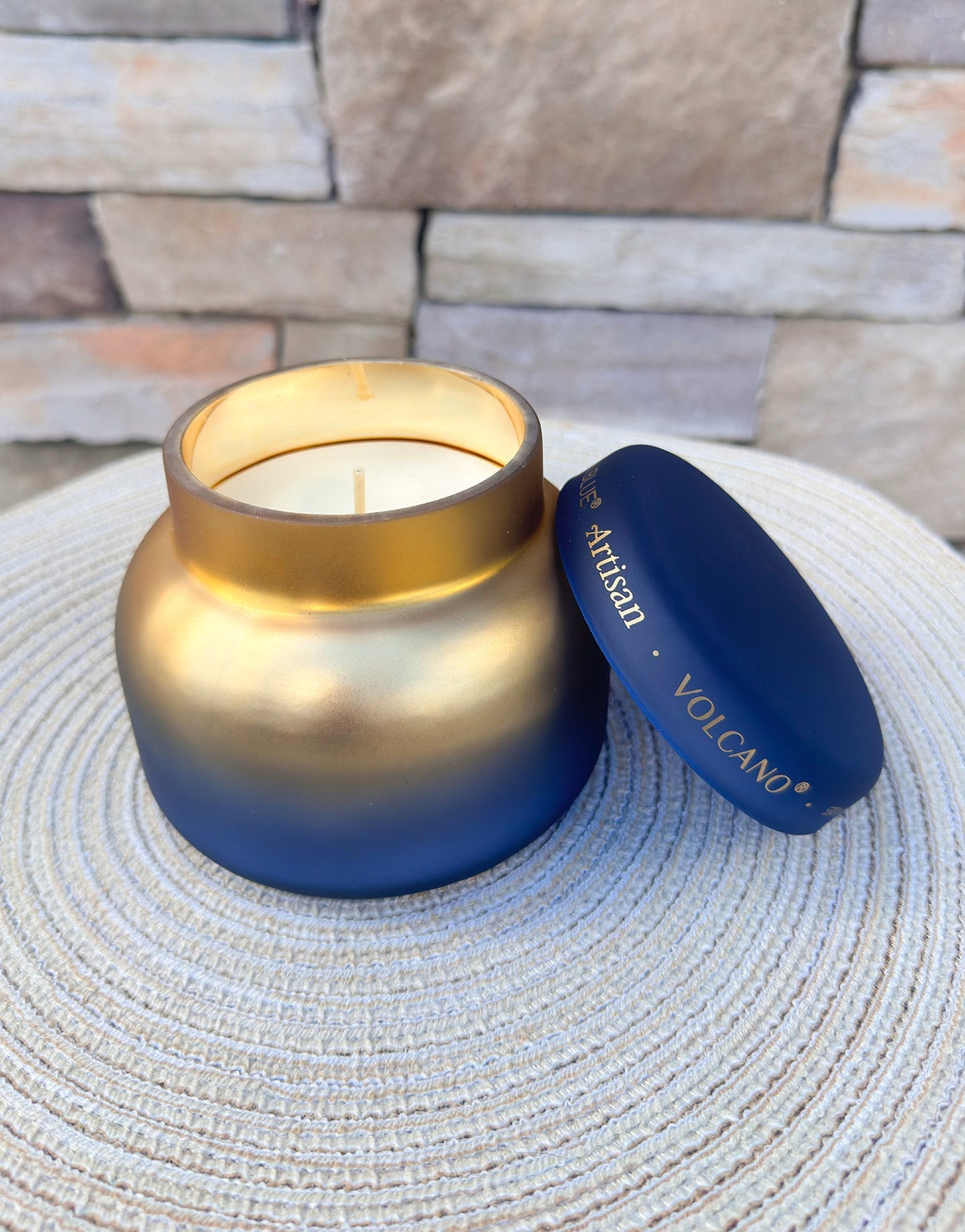 [Capri Blue] Volcano Tuscan Radiance Signature Candle - The Pink Pineapple 850