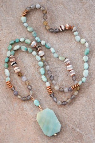 Caribbean Mint Natural Stone Bead Necklace - The Pink Pineapple 850