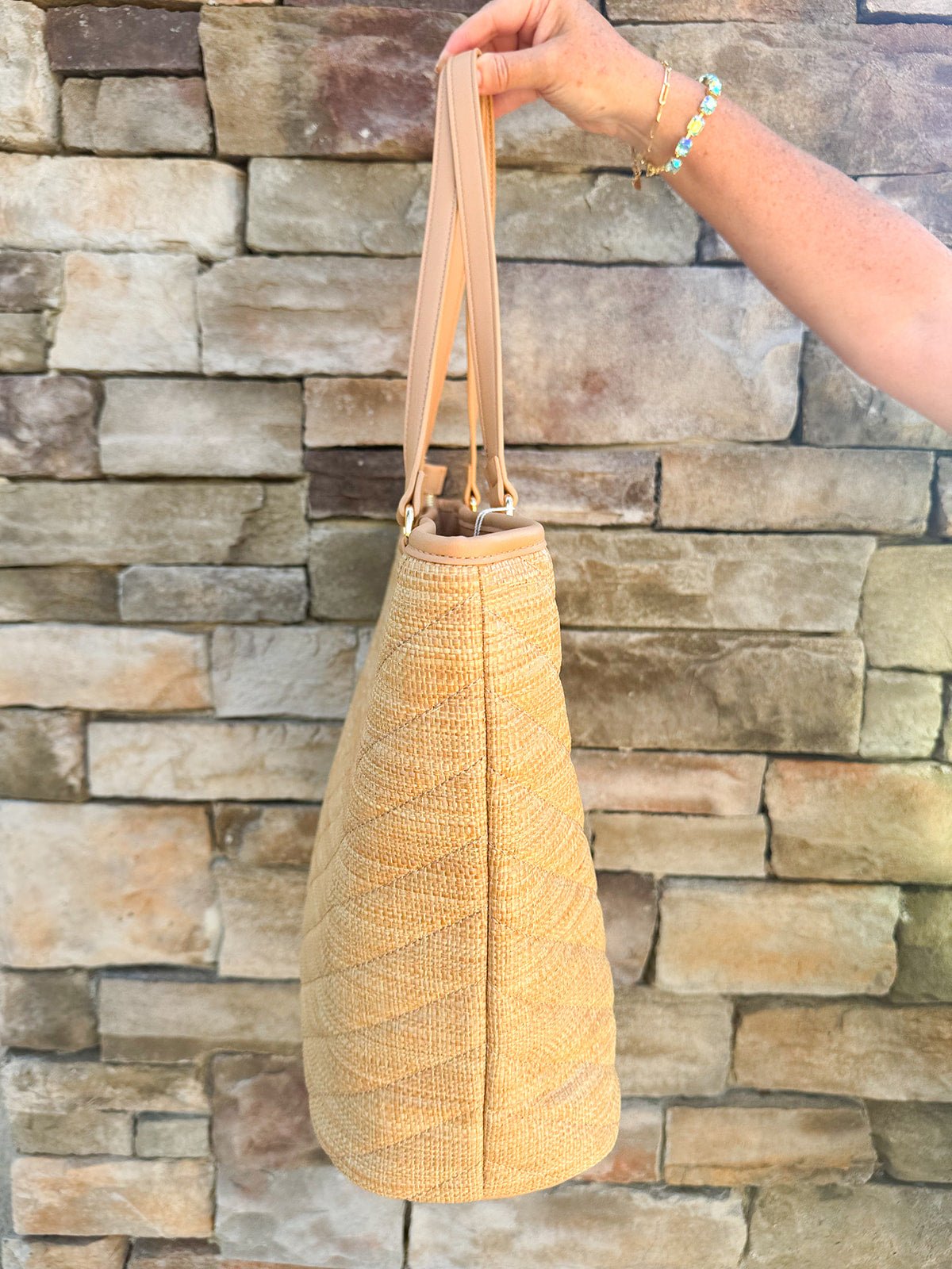 [Caroline Hill] James Tote Natural V Quilted Bag - The Pink Pineapple 850