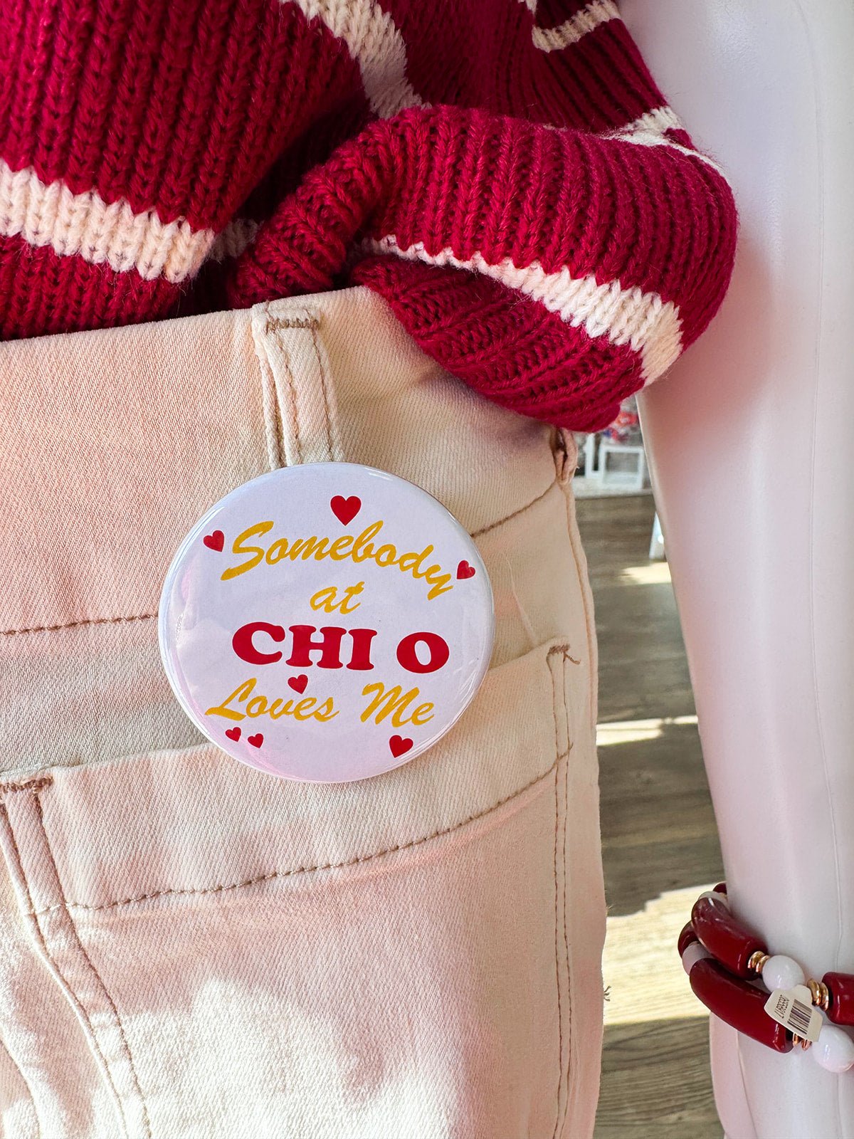 Chi Omega Somebody Loves Me Button Pin - The Pink Pineapple 850