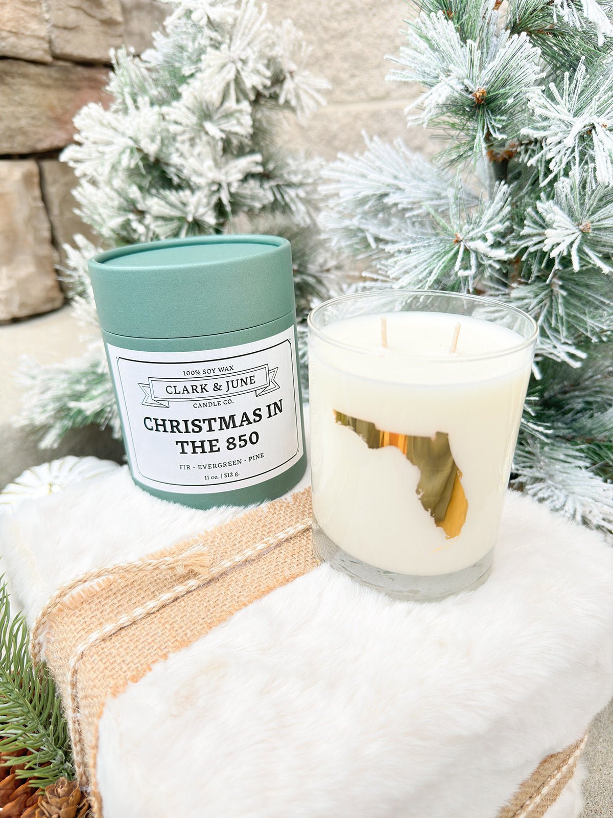 Christmas In The 850 Candle - The Pink Pineapple 850