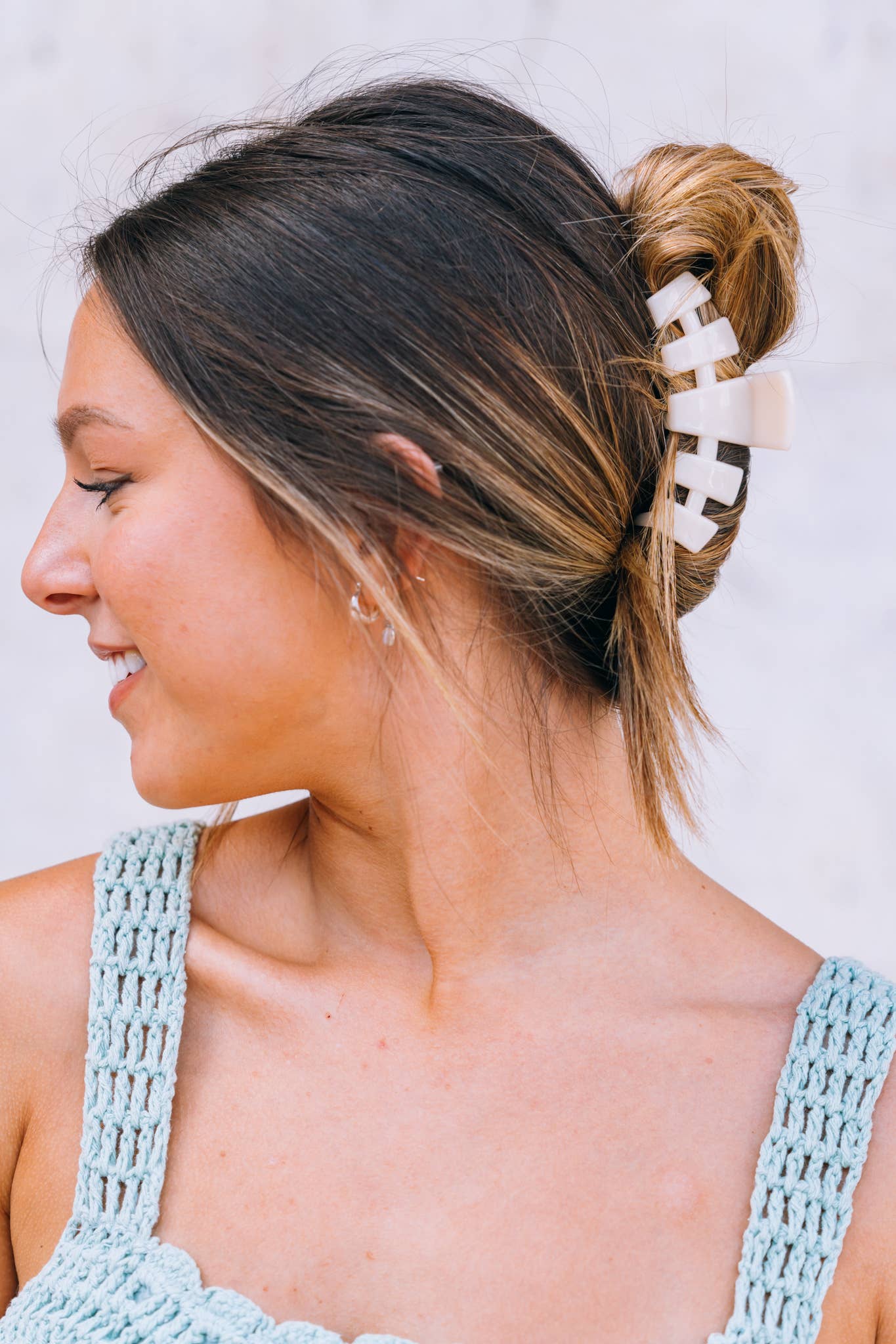 Classic Almond Beige Medium Hair Clip - The Pink Pineapple 850