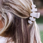 Classic Toasted Medium Hair Clip - The Pink Pineapple 850