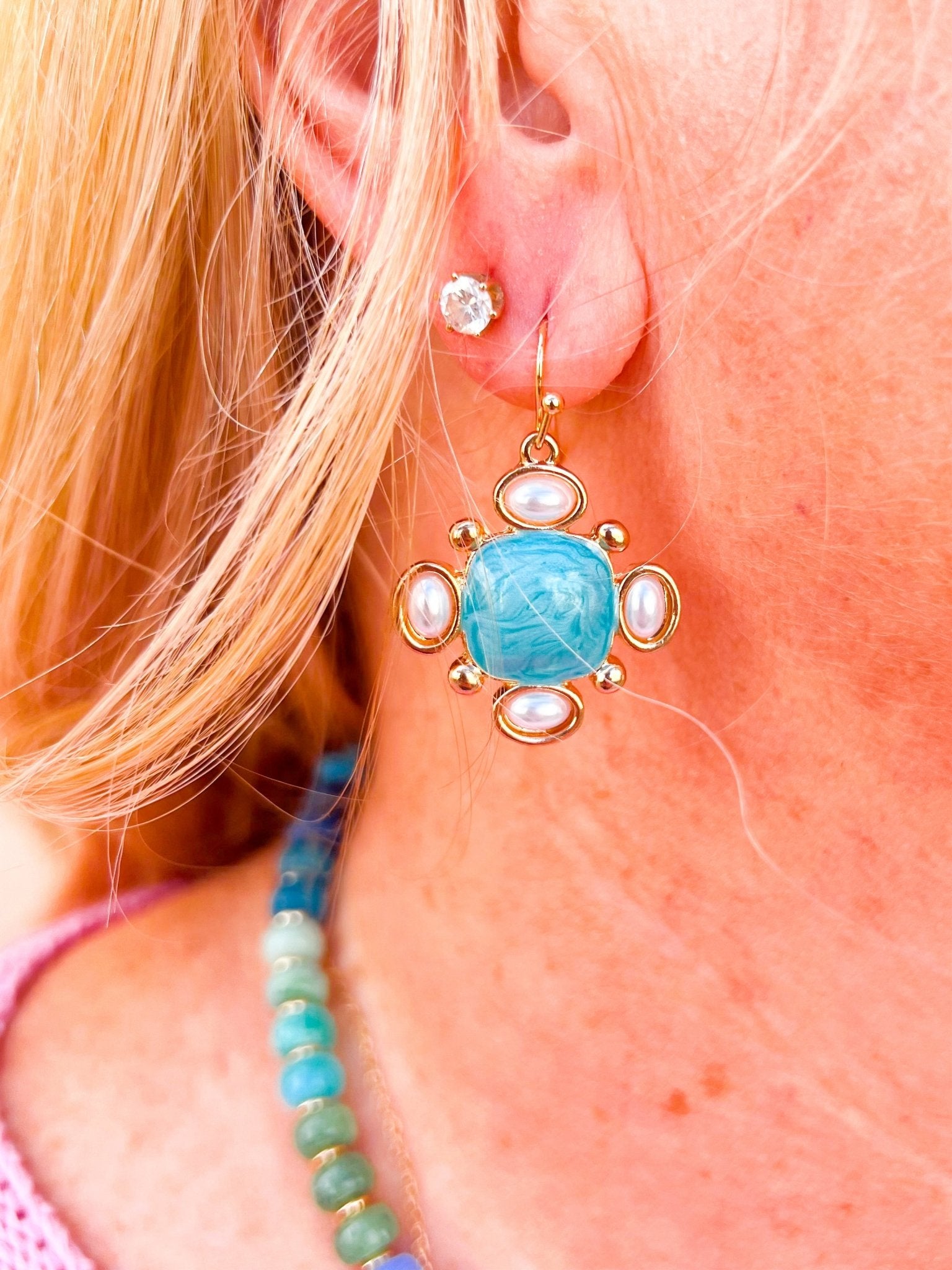 Coastal Chic Pearl Square Earrings in Turquoise - The Pink Pineapple 850