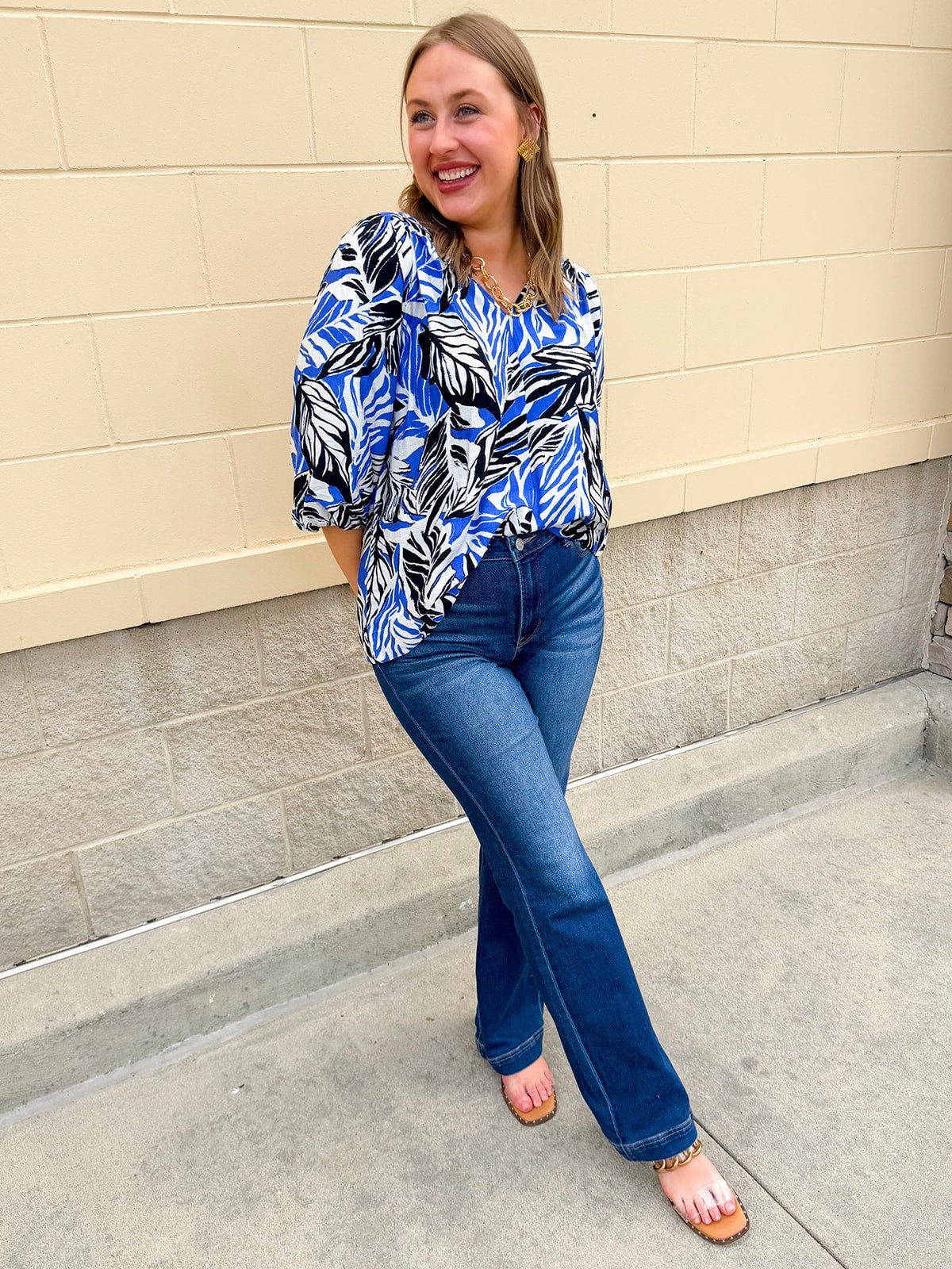Coastal Current Mandarin Top - The Pink Pineapple 850