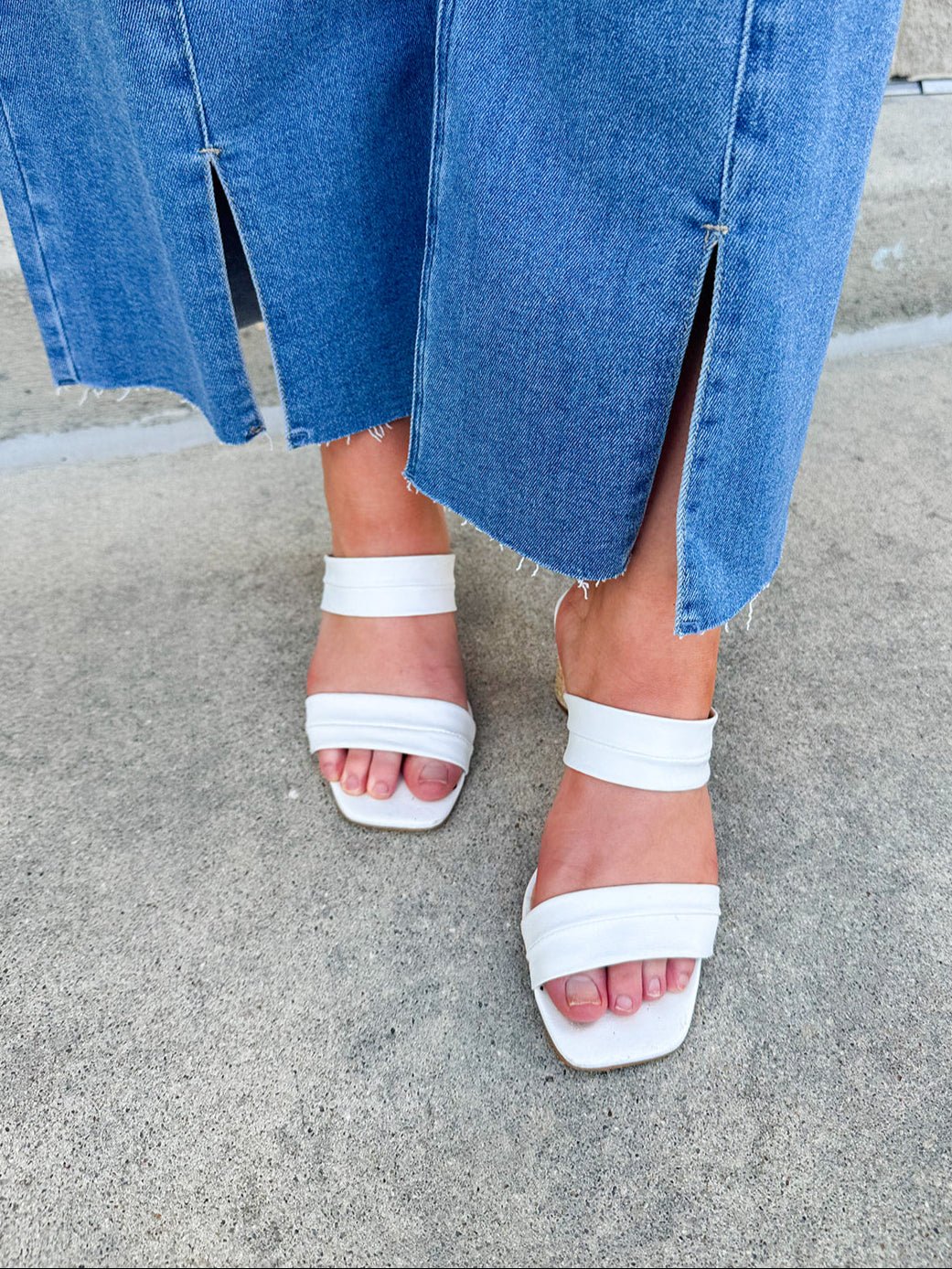 Confidence Crop Front Slit Jeans - The Pink Pineapple 850