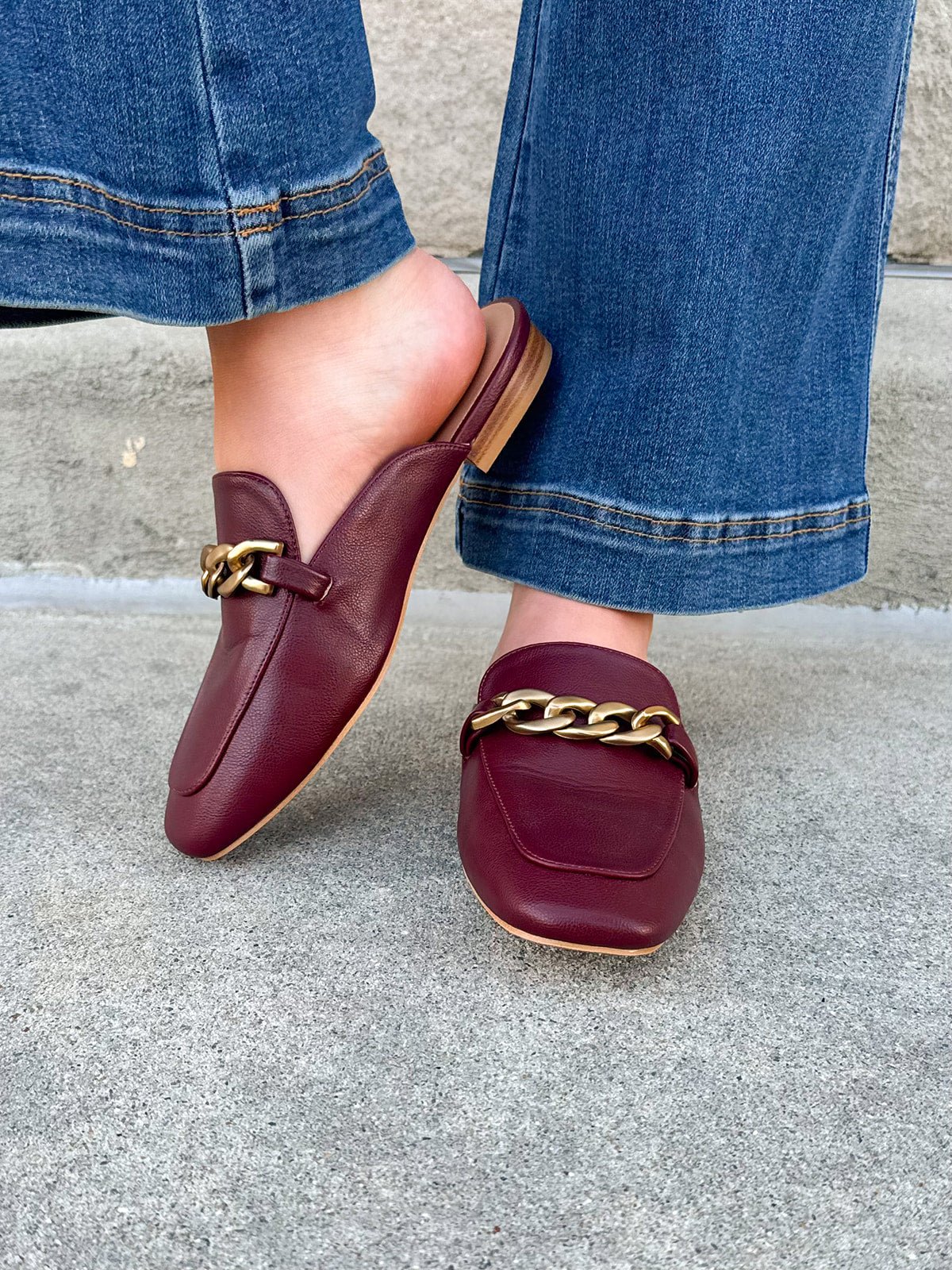 [Corkys] Keepsake Burgundy Mules - The Pink Pineapple 850
