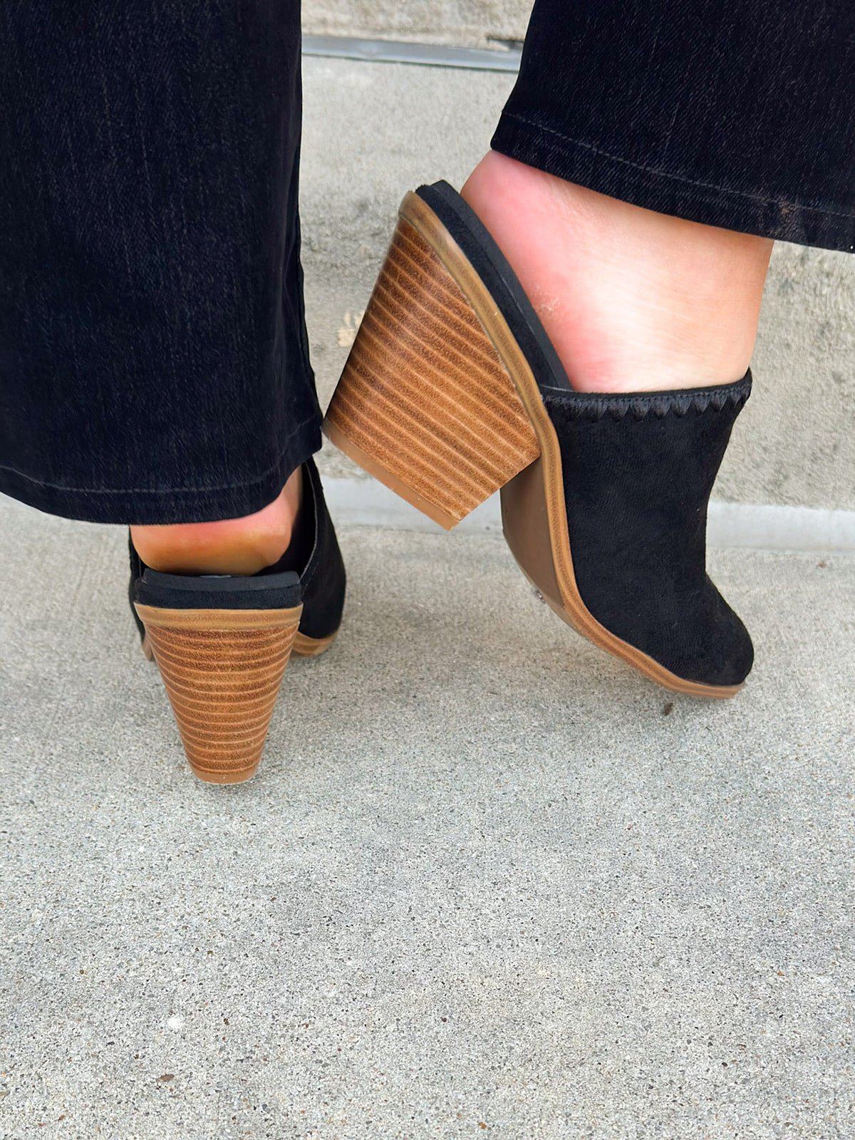 [Corkys] Midnight Suede Mule - The Pink Pineapple 850