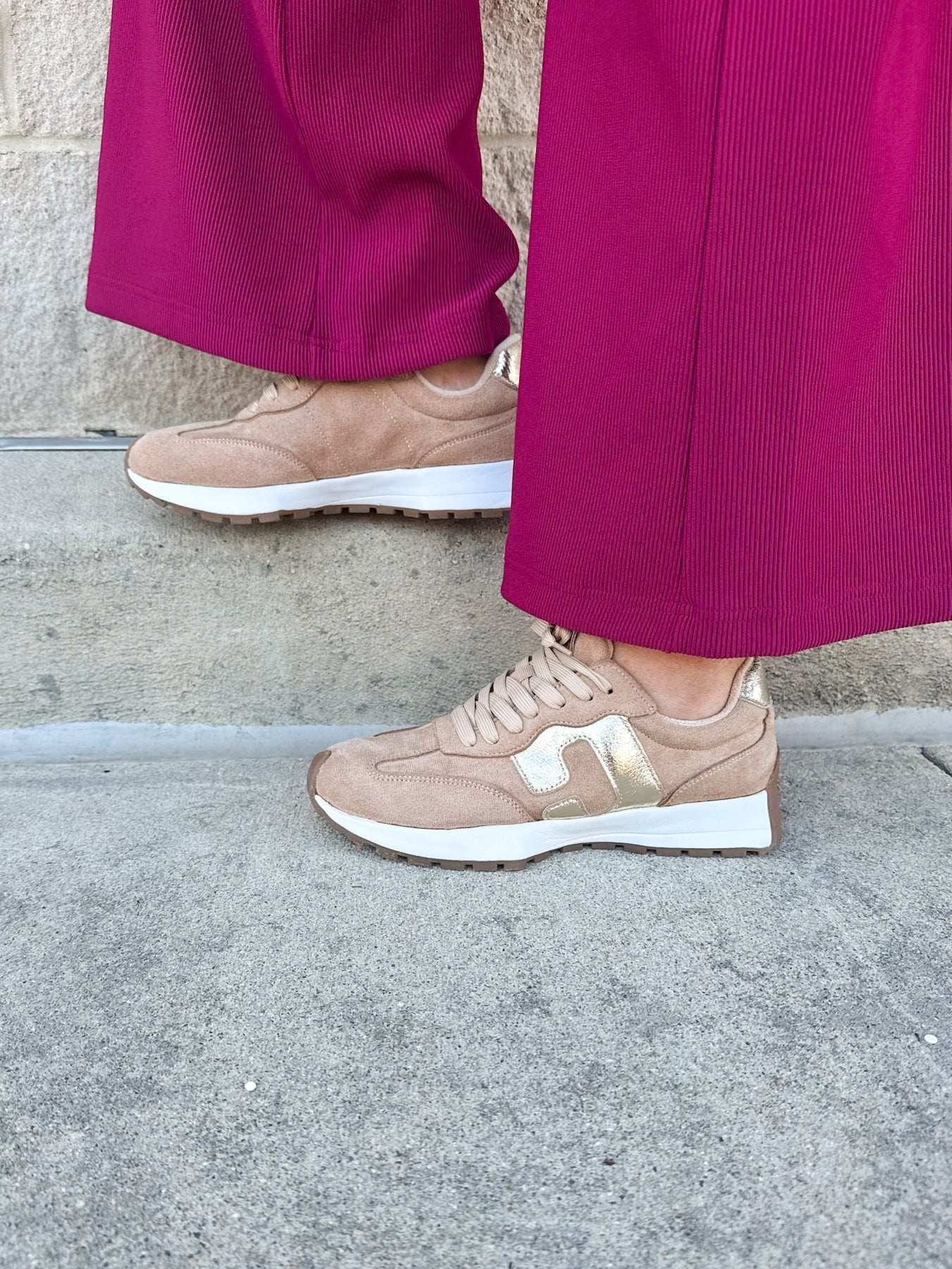 [Corkys] No Prob Camel Sneakers - The Pink Pineapple 850