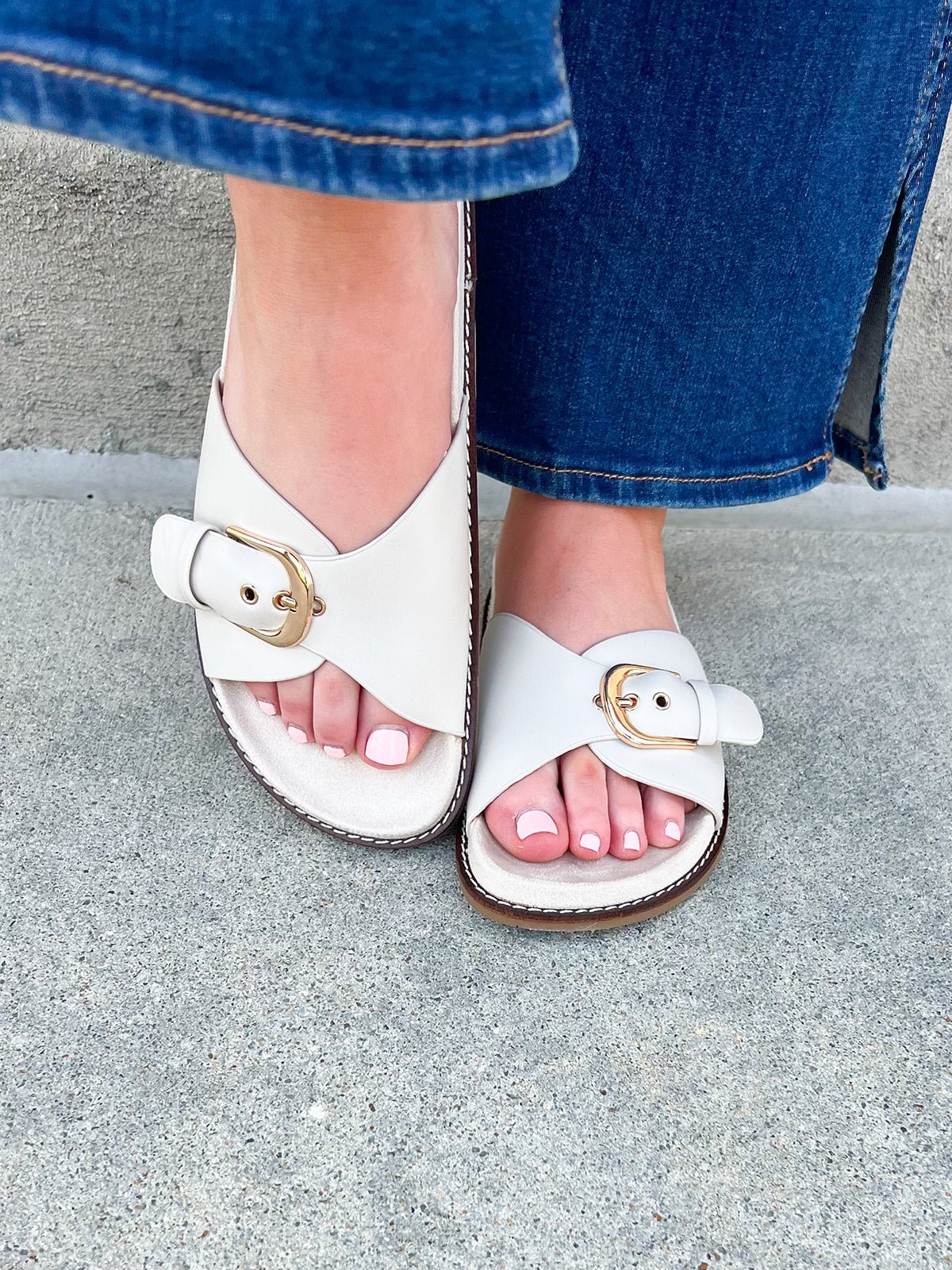 [Corkys] Passport Flats in Ivory - The Pink Pineapple 850