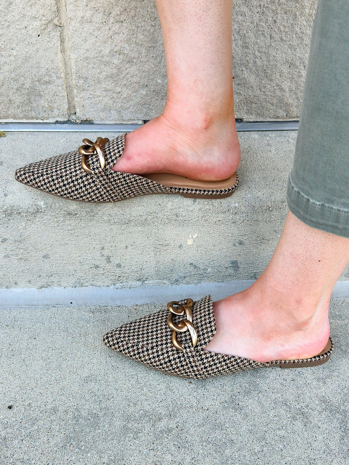 [Corkys] Playin for Keeps Houndstooth Flats - The Pink Pineapple 850