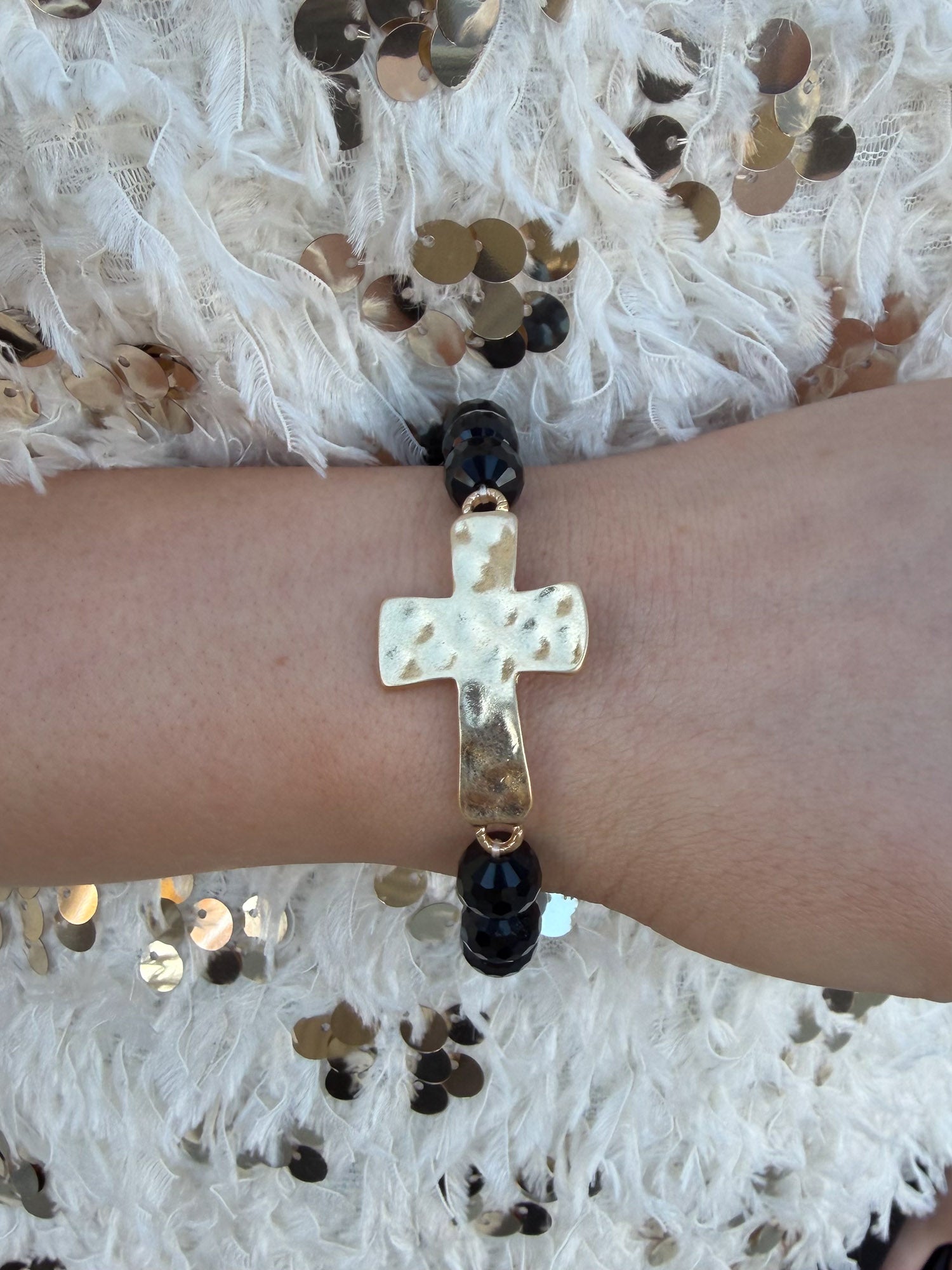 Cross Charm Glass Beaded Stretch Bracelet Black - The Pink Pineapple 850