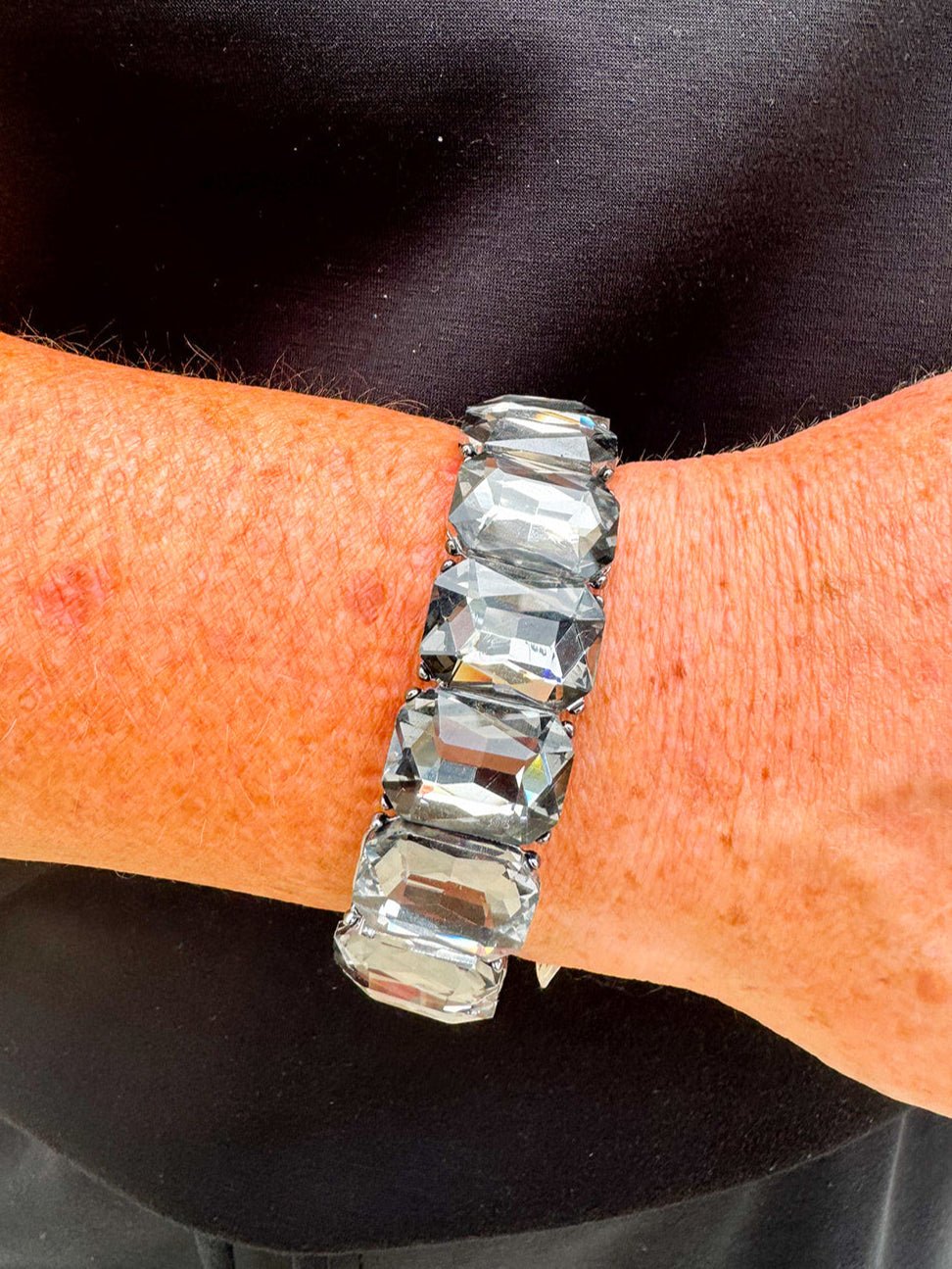 Crystal Stone Stretch Bracelet - Black - The Pink Pineapple 850