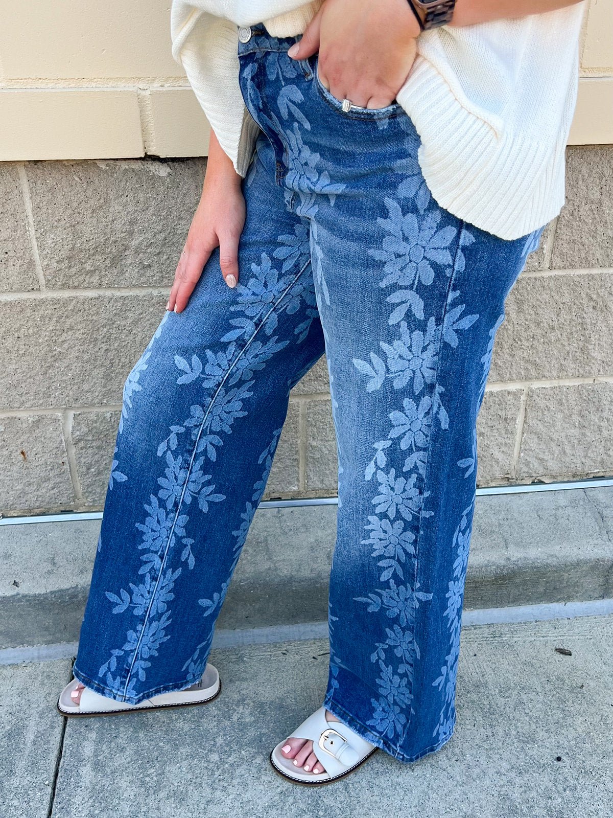 Daisy Daydream Wide Leg Jeans - The Pink Pineapple 850