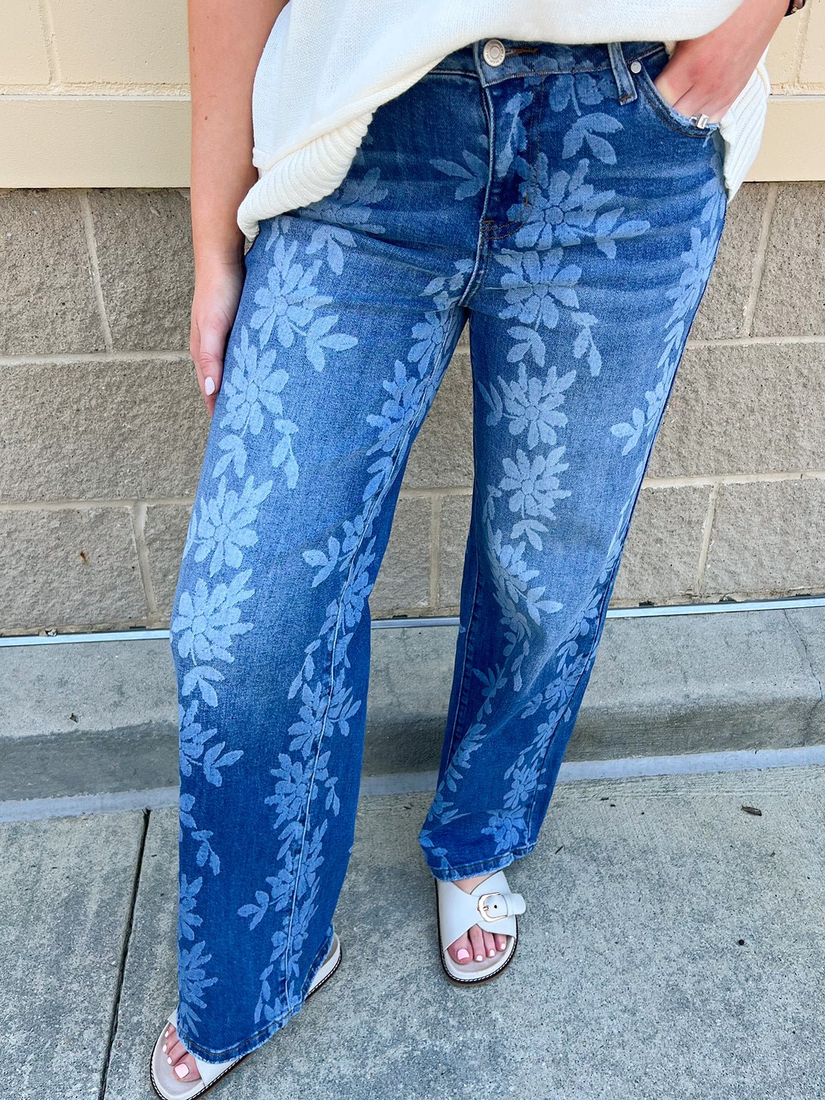 Daisy Daydream Wide Leg Jeans - The Pink Pineapple 850