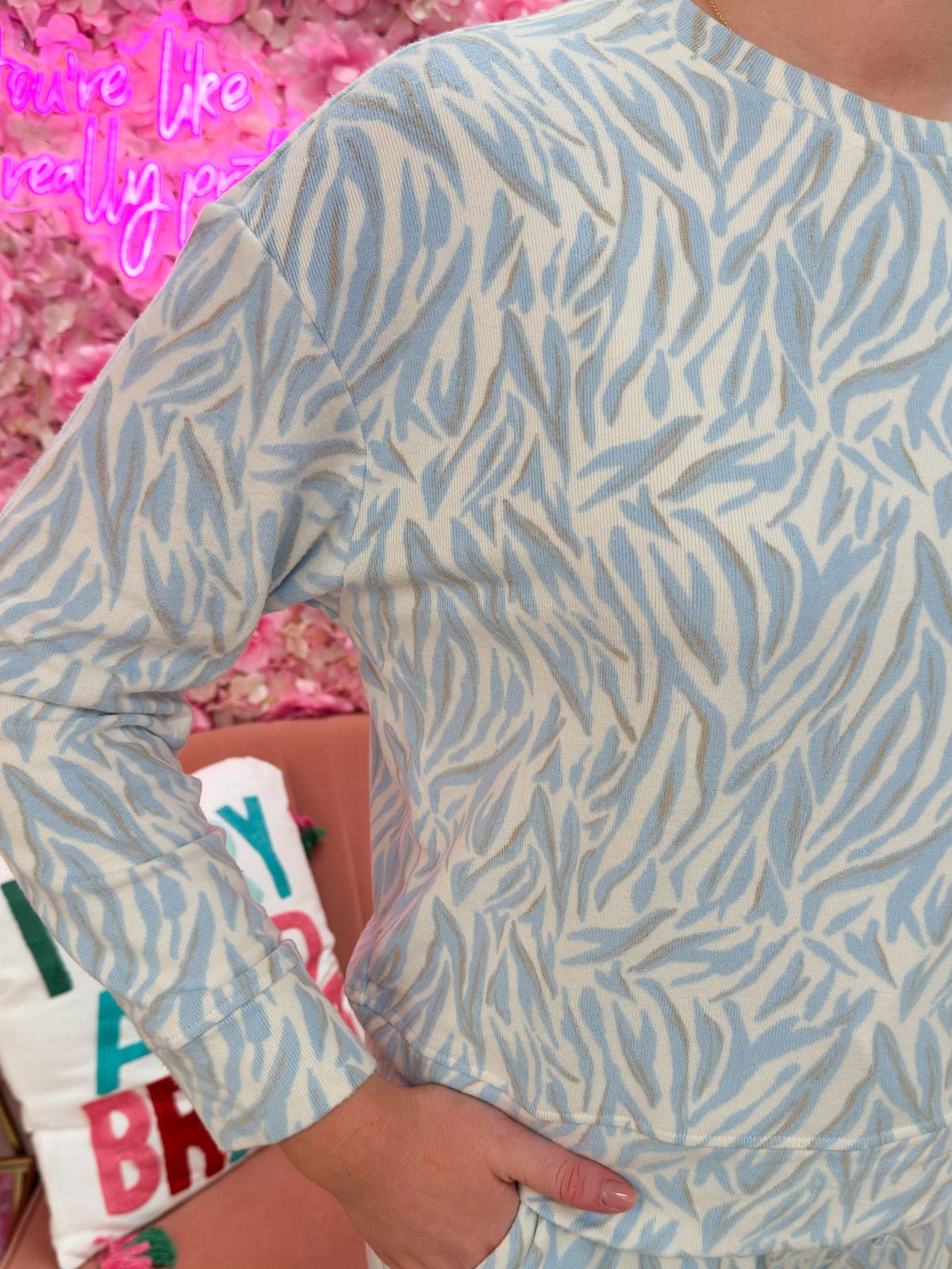 Daydream Comfort Lounge Set - The Pink Pineapple 850