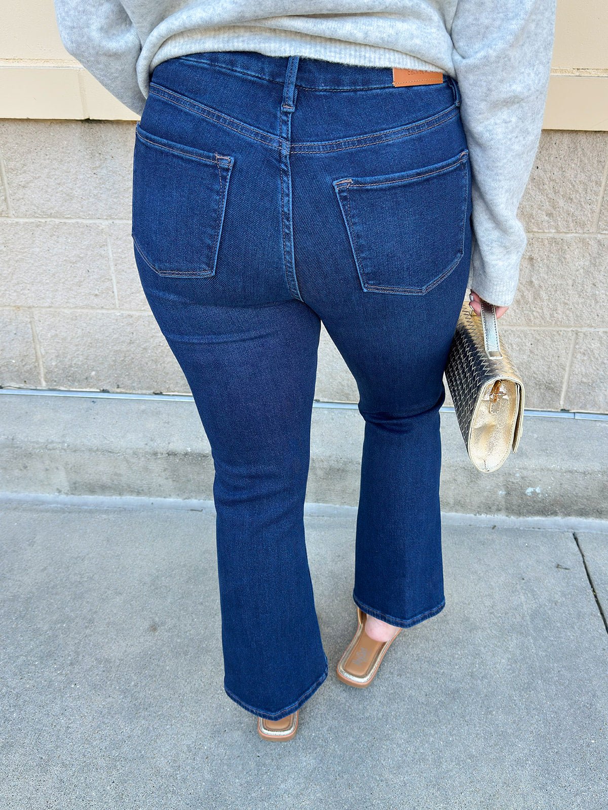 [Dear John] Jeanne Mid-Rise Cropped Flare Jeans in Richmond - The Pink Pineapple 850