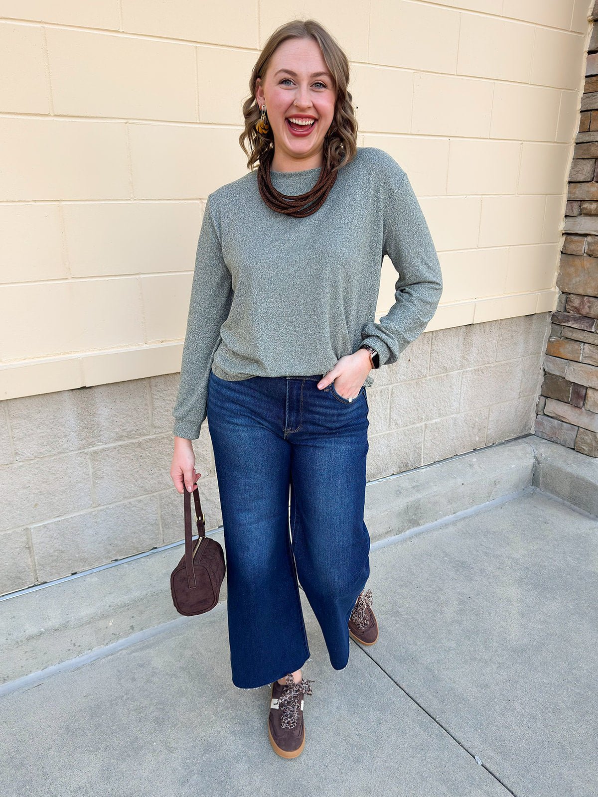 Deep Moss Hacci Tee - The Pink Pineapple 850