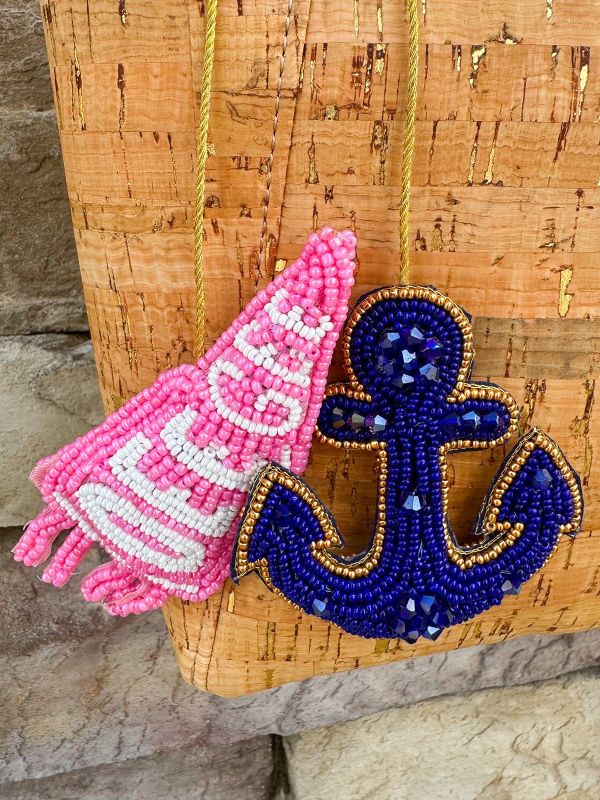 Delta Gamma Beaded Bag Charm - The Pink Pineapple 850