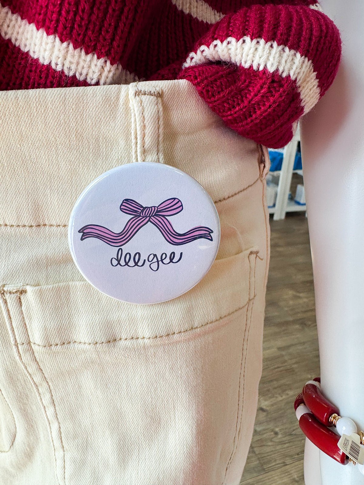 Delta Gamma Bow Dee Gee Button Pin - The Pink Pineapple 850