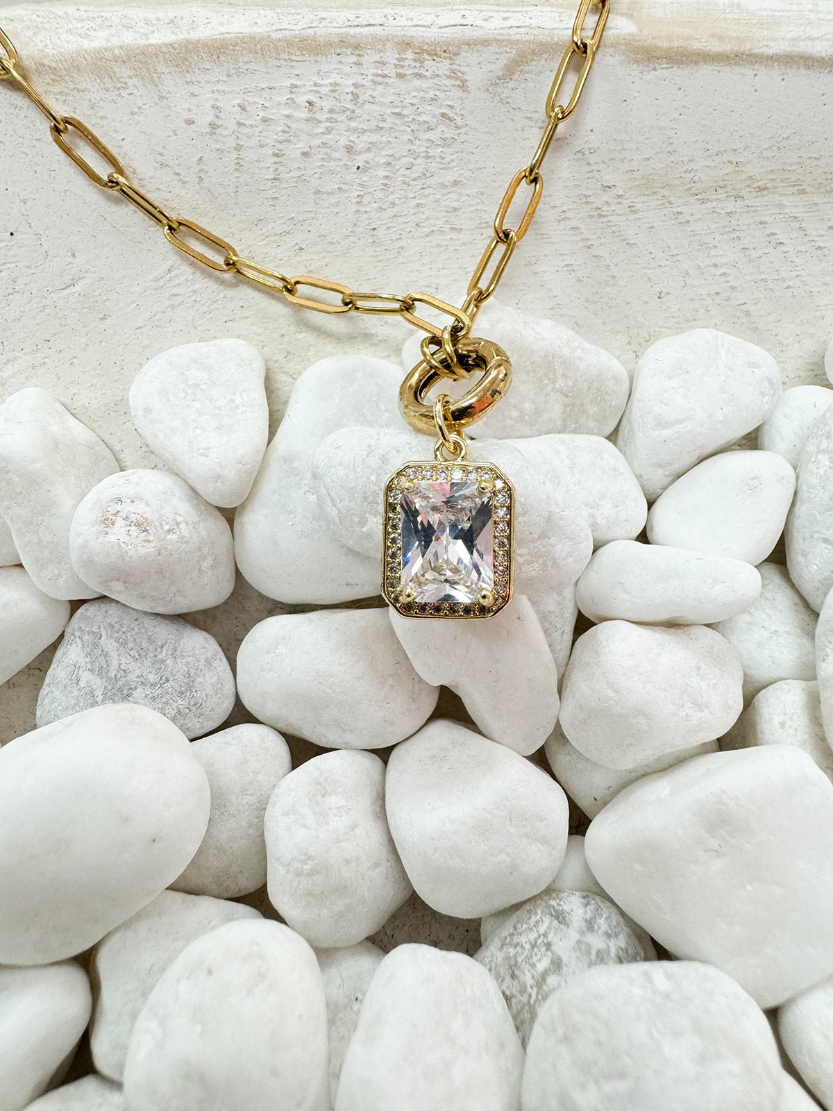 Diamond Pendant Charm - The Pink Pineapple 850