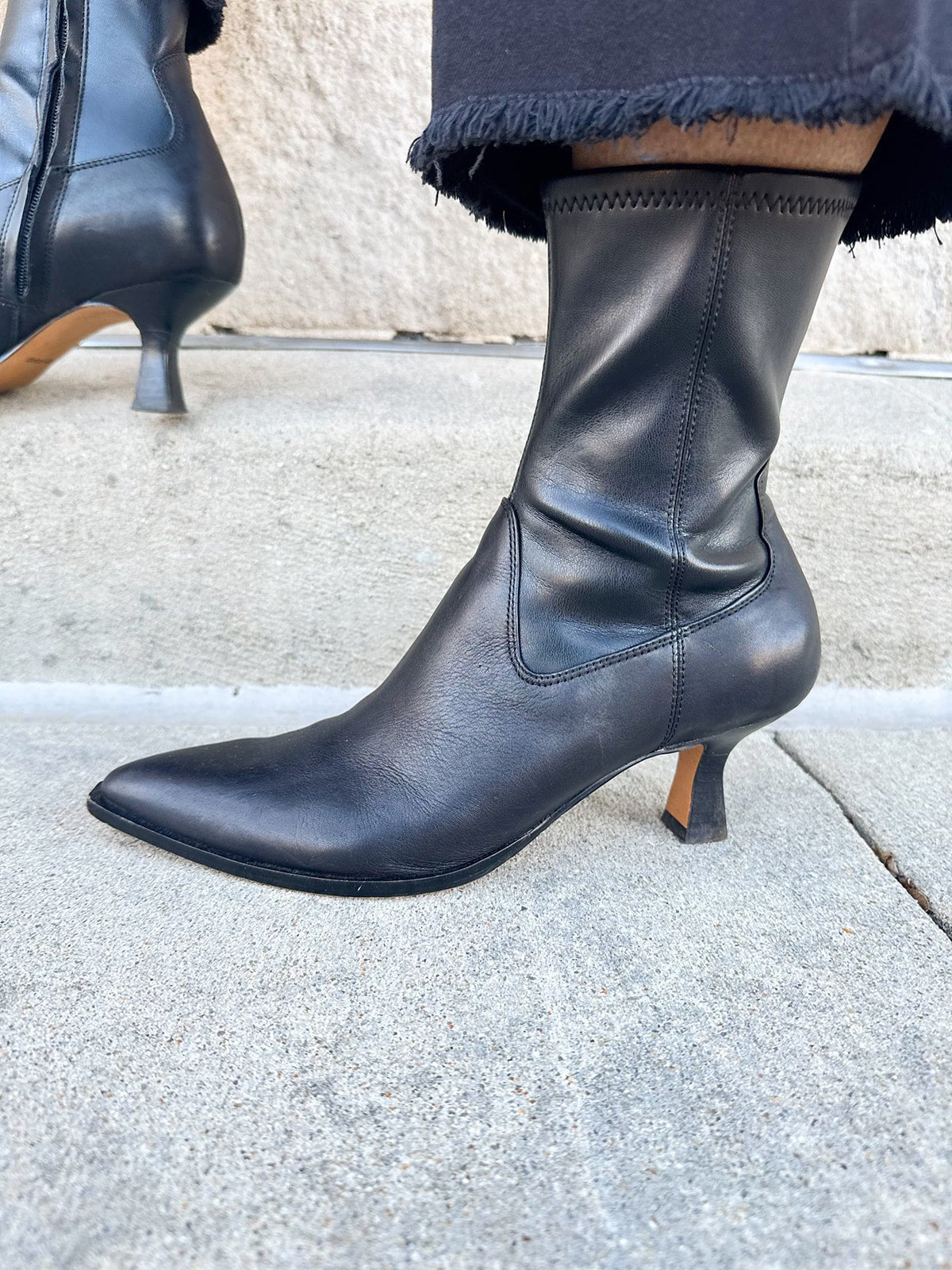 [Dolce Vita] The Arya Black Leather Boots - The Pink Pineapple 850