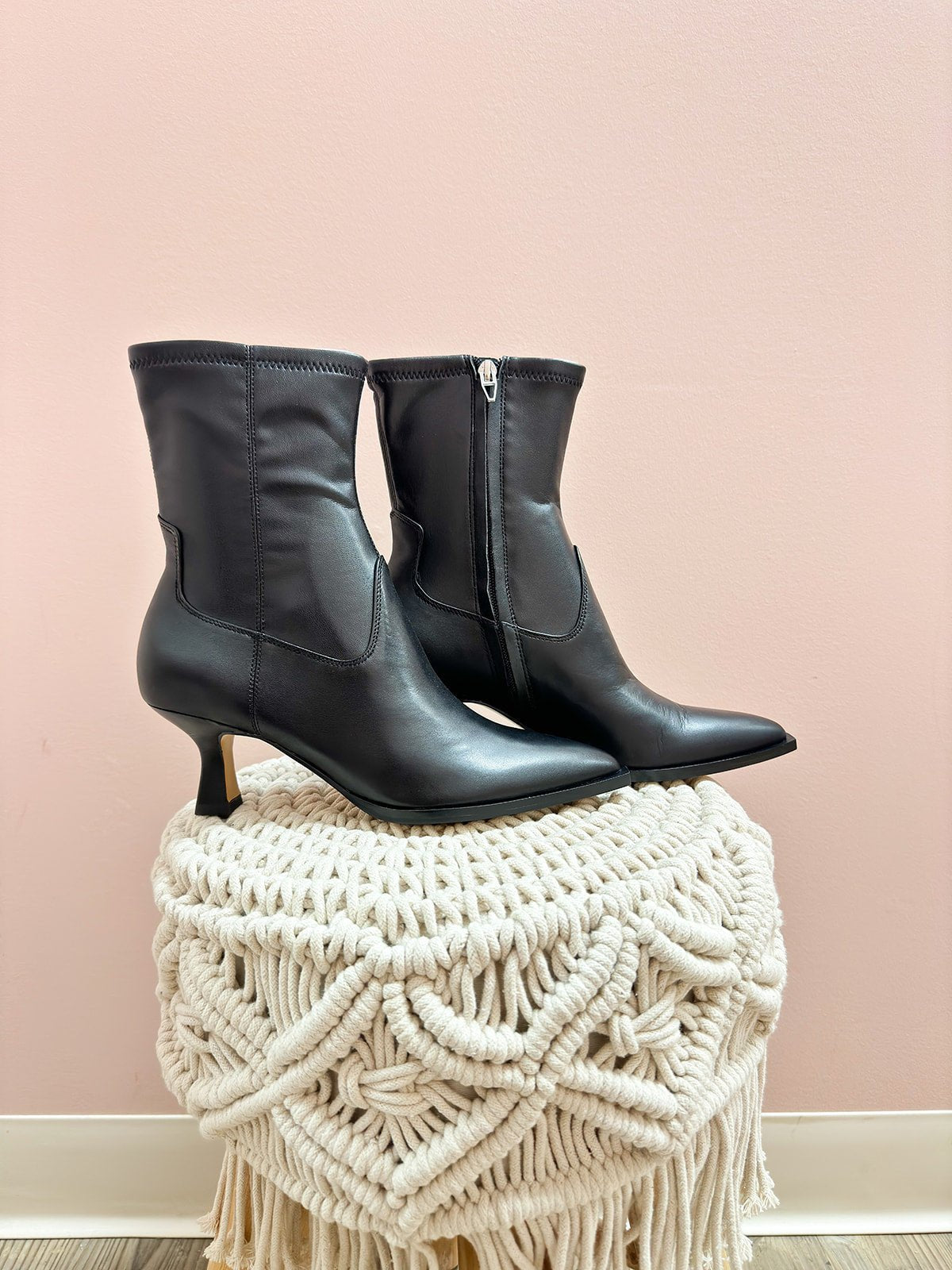 [Dolce Vita] The Arya Black Leather Boots - The Pink Pineapple 850