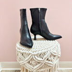 [Dolce Vita] The Arya Black Leather Boots - The Pink Pineapple 850