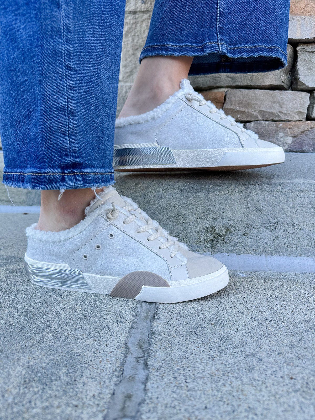 Dolce Vita Zantel Slip On Sneakers - The Pink Pineapple 850