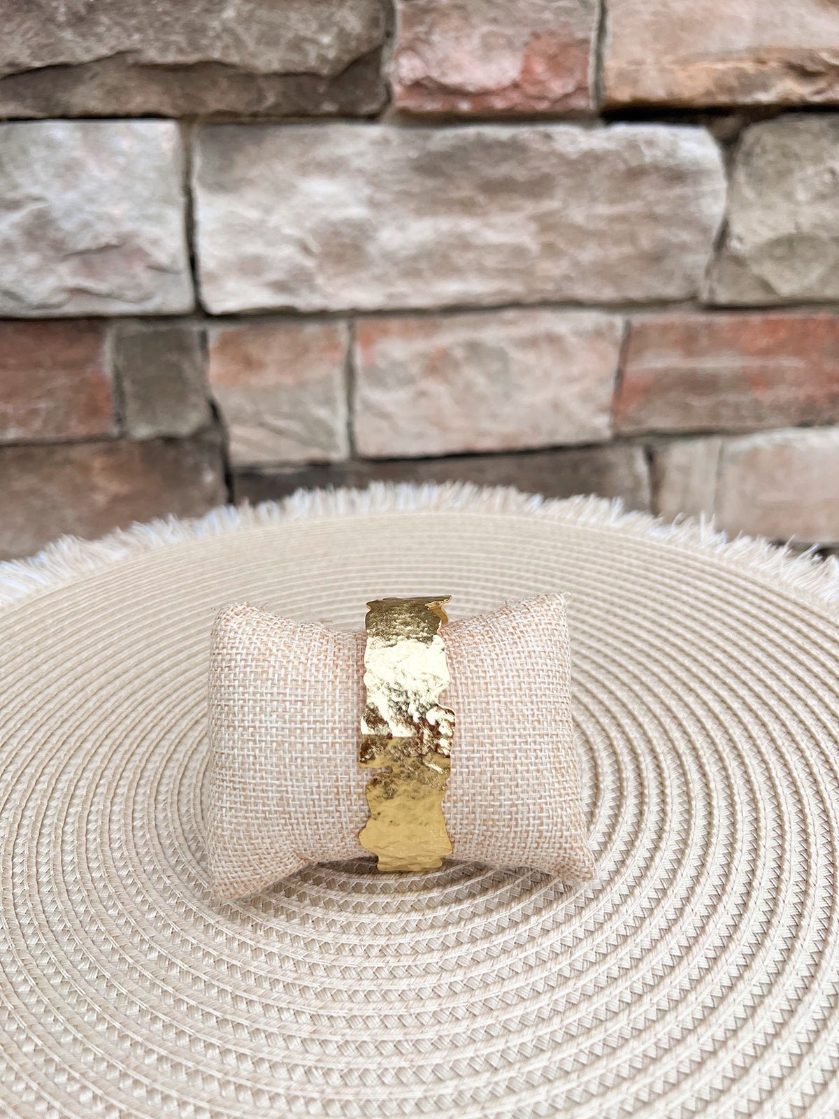 [Easton Elle] Extra Thick Plated Cuff Bracelet - The Pink Pineapple 850