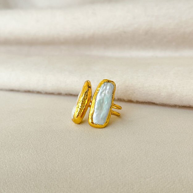 [Easton Elle] Linear Doubled Pearl Ring - The Pink Pineapple 850