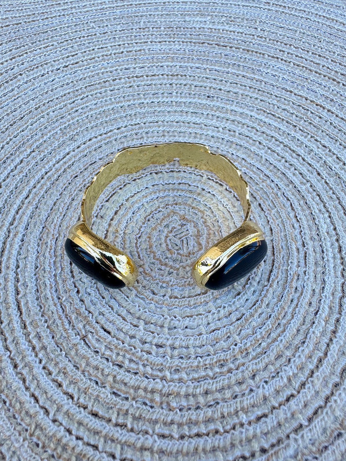 [Easton Elle] Mist Cuff – Black Onyx - The Pink Pineapple 850