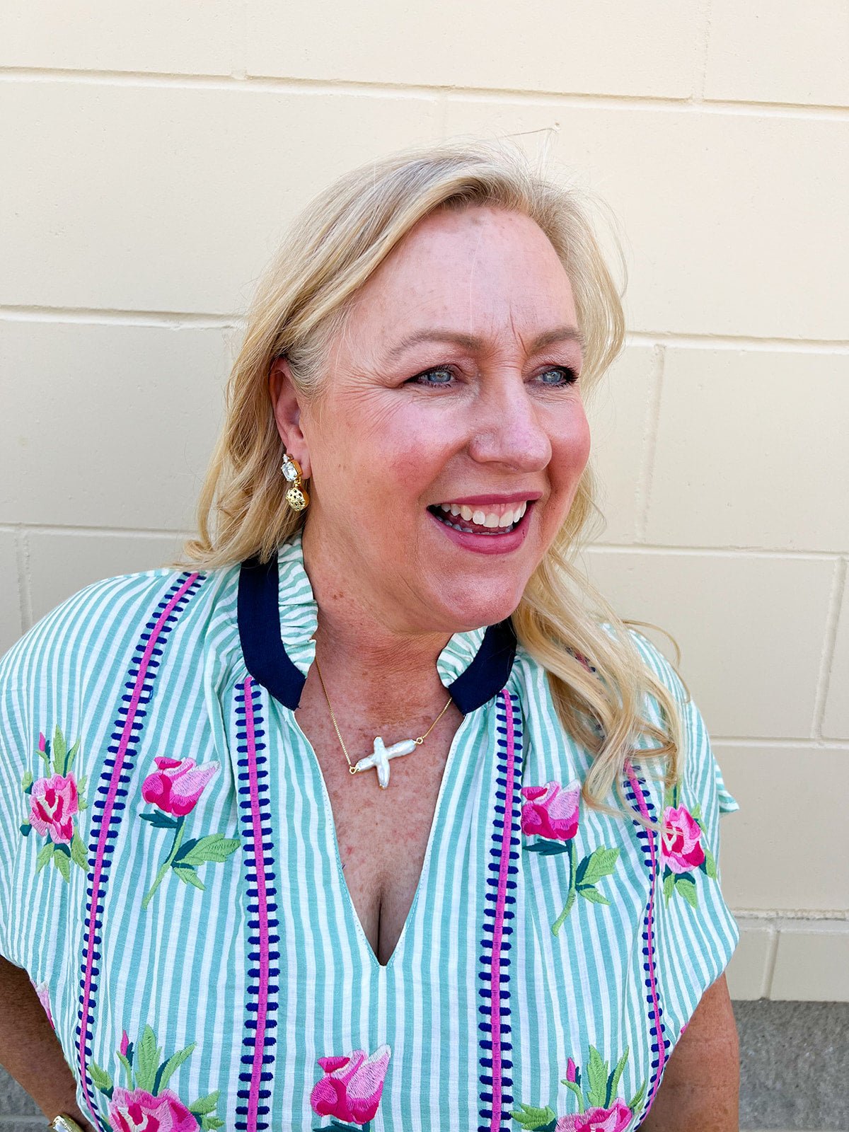 [Easton Elle] Pearl Cross with Slip Toggle Necklace - The Pink Pineapple 850