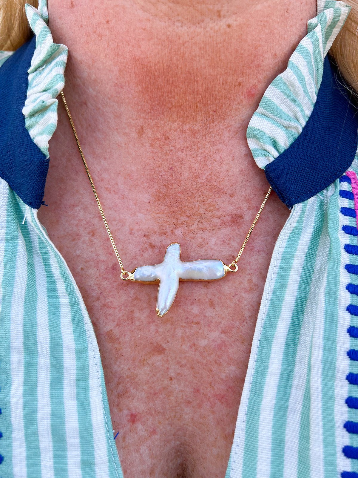 [Easton Elle] Pearl Cross with Slip Toggle Necklace - The Pink Pineapple 850