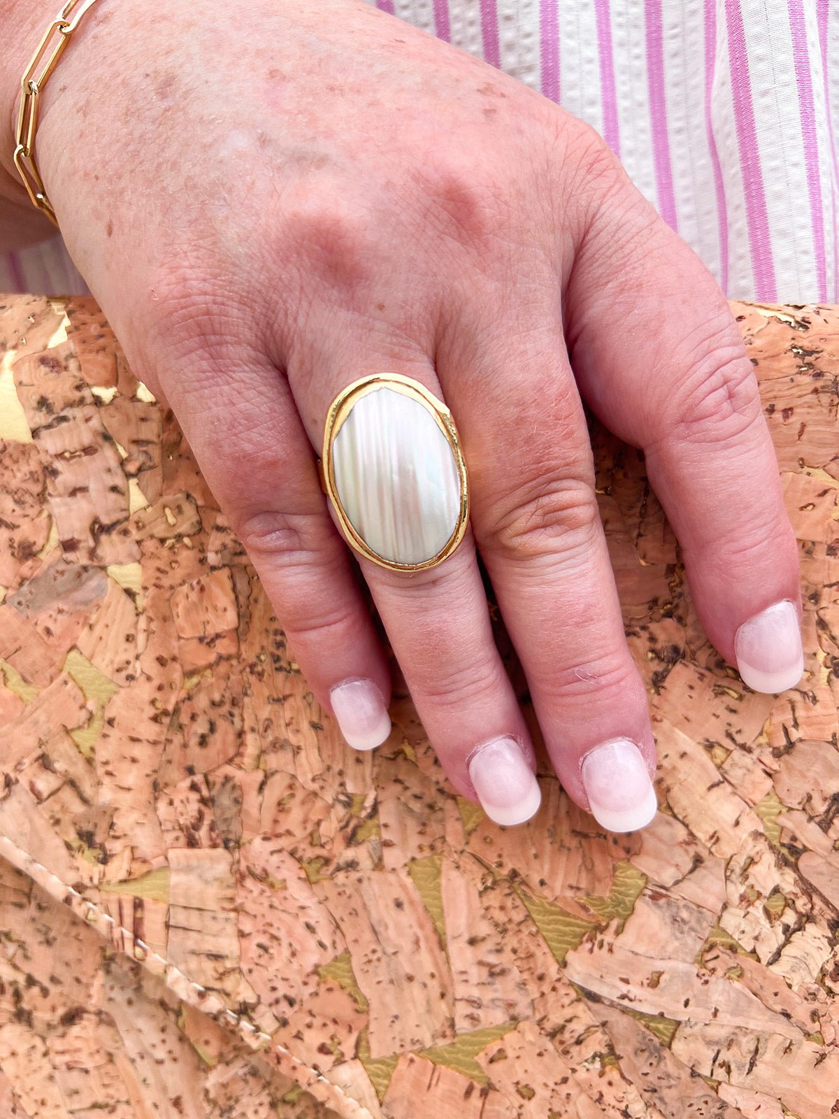 [Easton Elle] Shell Pearl Ring - The Pink Pineapple 850