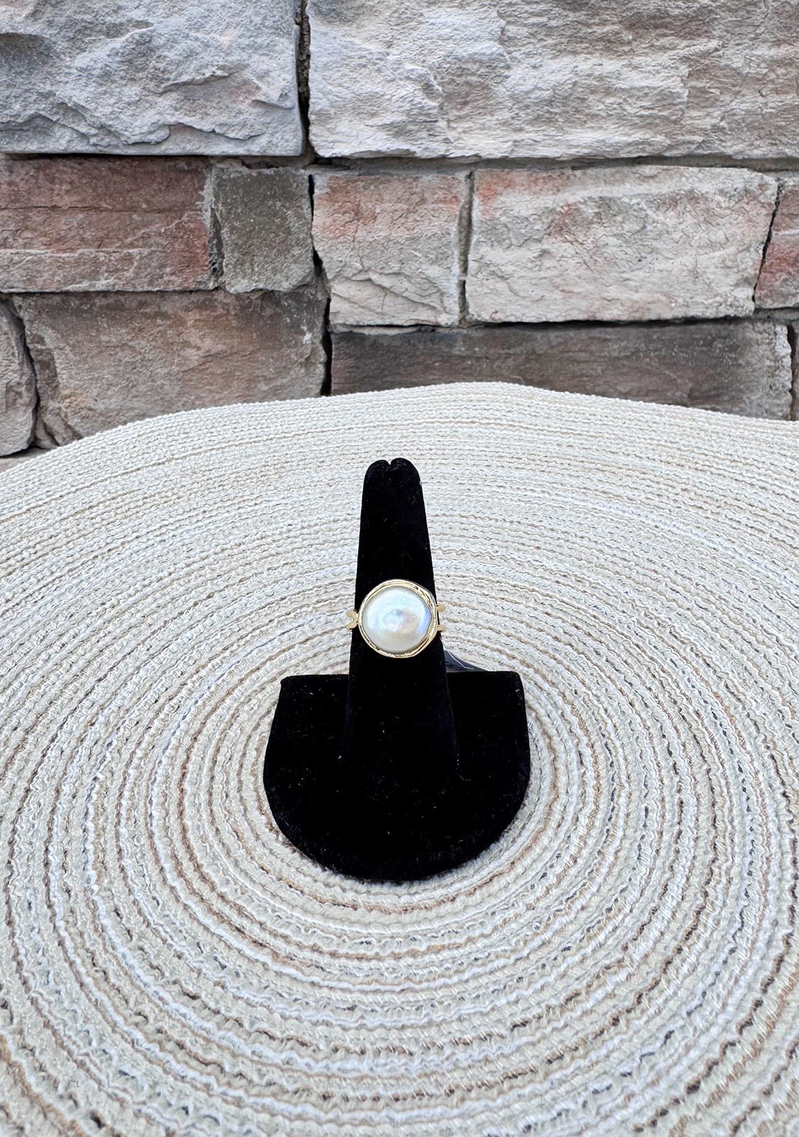 [Easton Elle] Single Pearl Ring – Gold - The Pink Pineapple 850