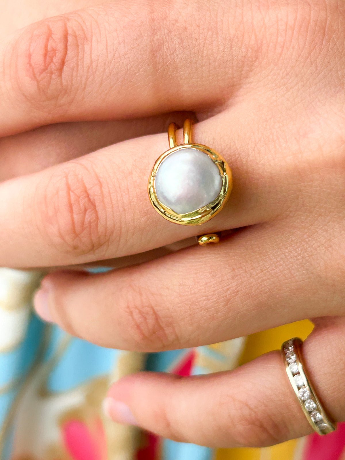 [Easton Elle] Single Round Pearl Ring - The Pink Pineapple 850