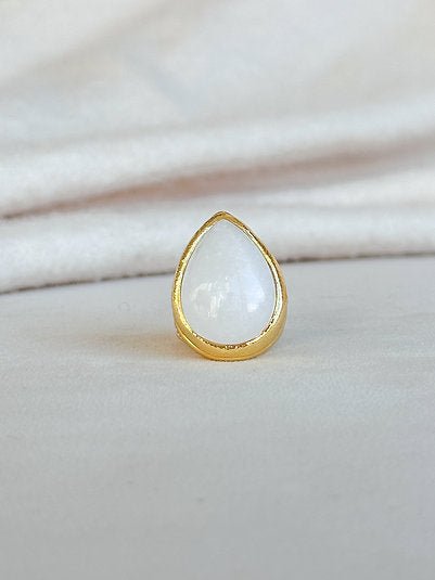 [Easton Elle] Tear Drop Ring in Clear Crystal - The Pink Pineapple 850